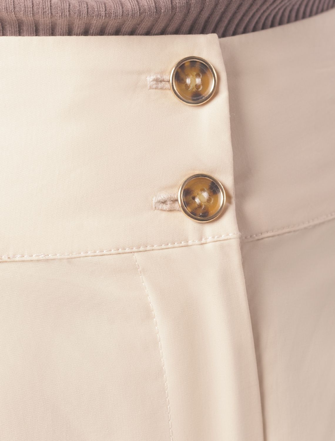 картинка Брюки женские светло-бежевый магазин Одежда+ являющийся официальным дистрибьютором в России 