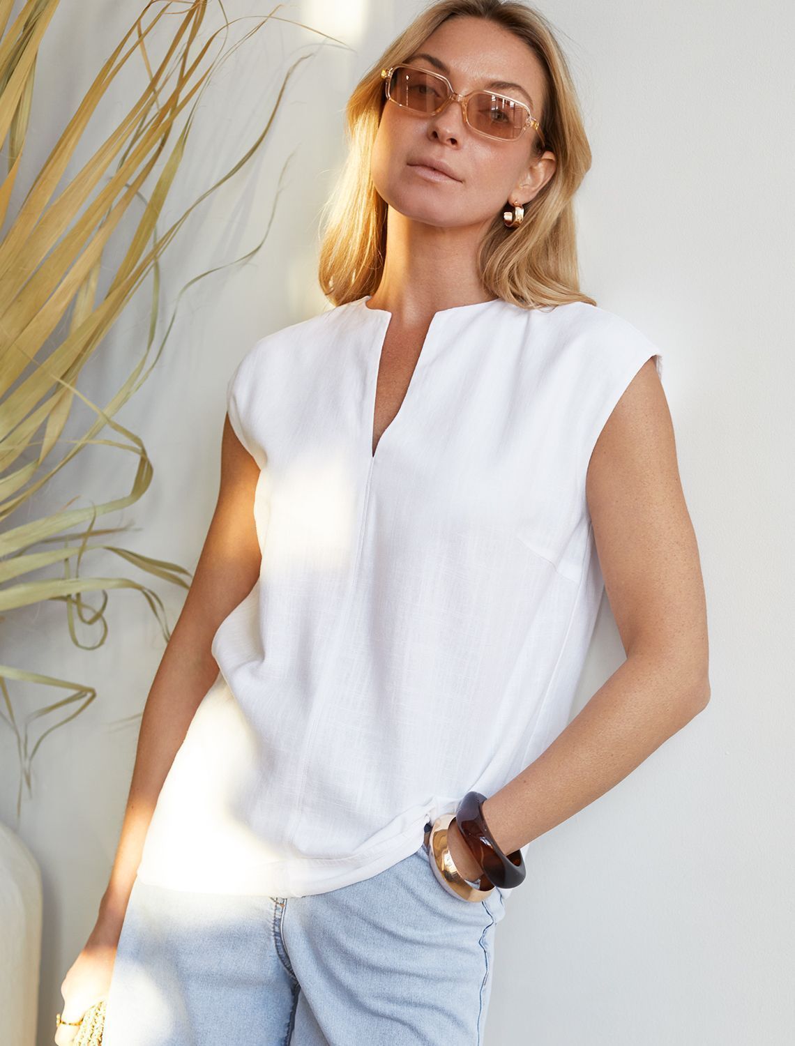 картинка Топ женский белый магазин Одежда+ являющийся официальным дистрибьютором в России 