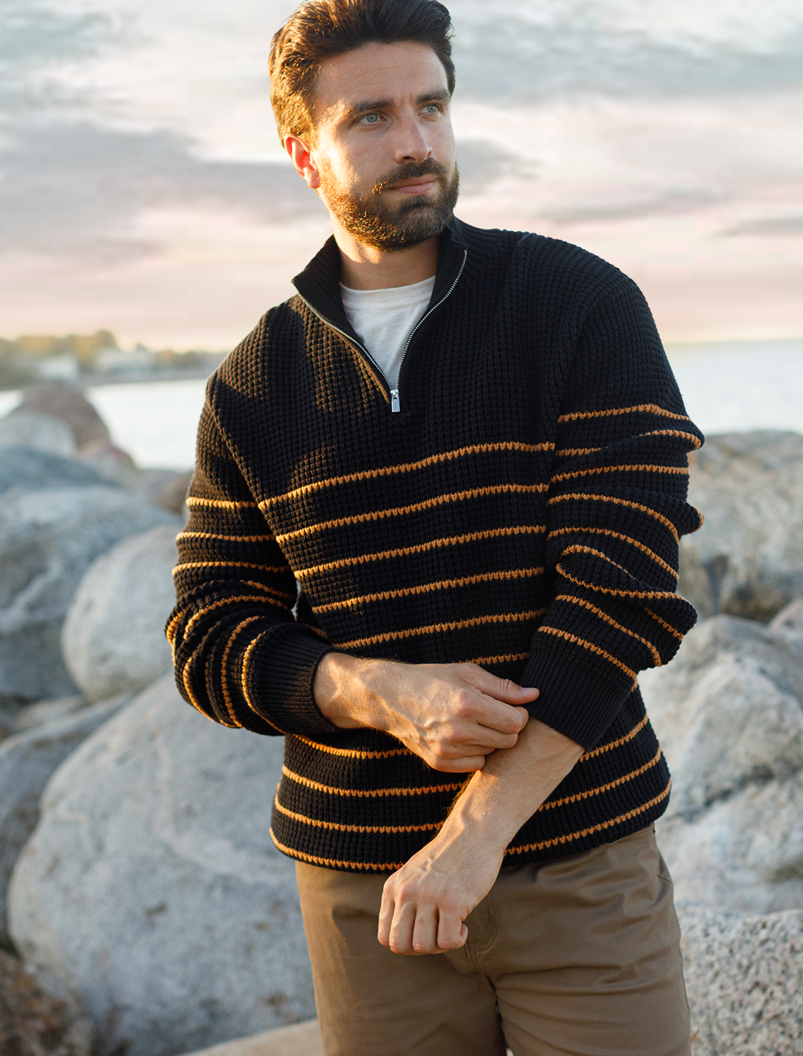 картинка Джемпер мужской черный магазин Одежда+ являющийся официальным дистрибьютором в России 