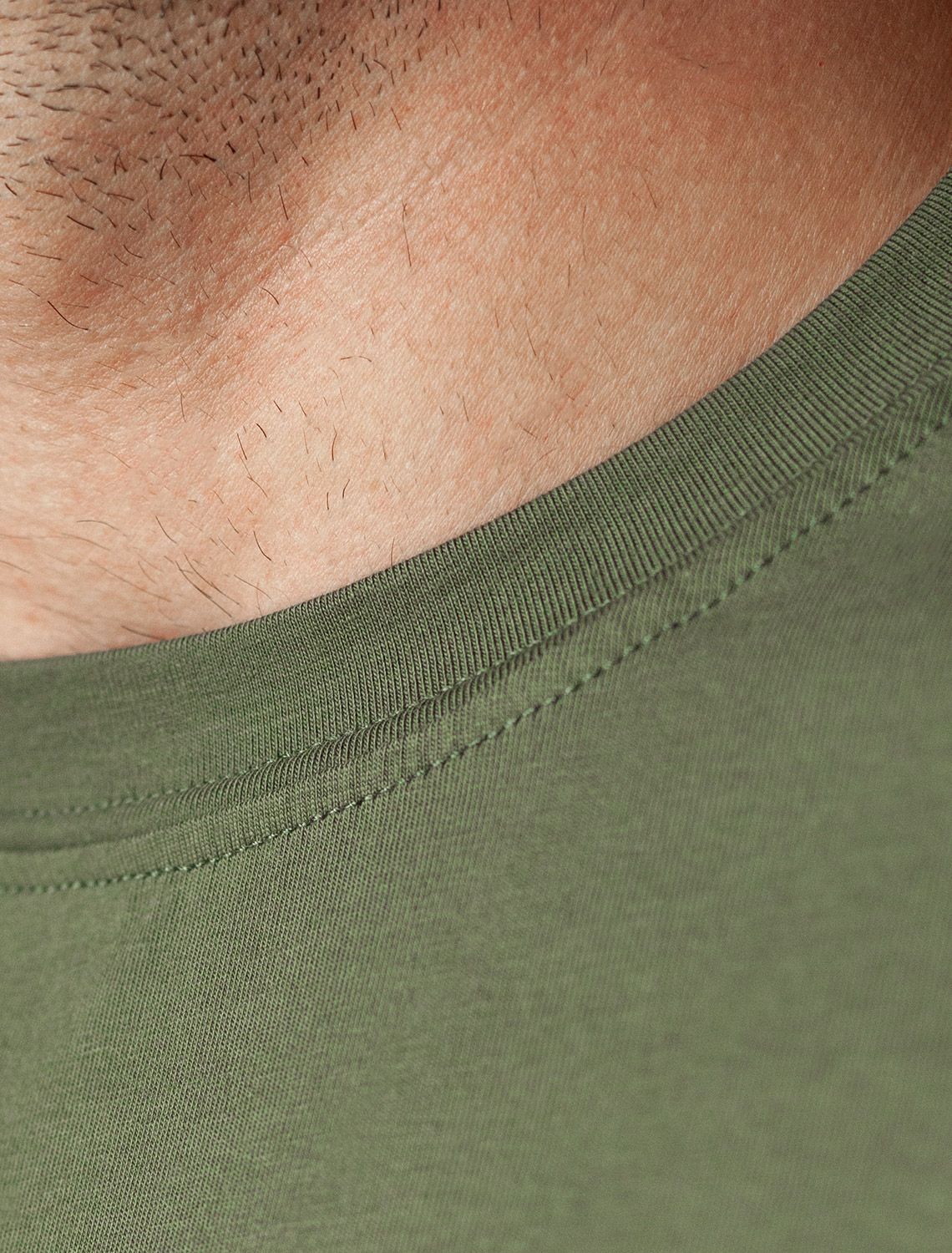 картинка Футболка мужская т.оливковый_горы от магазина Одежда+