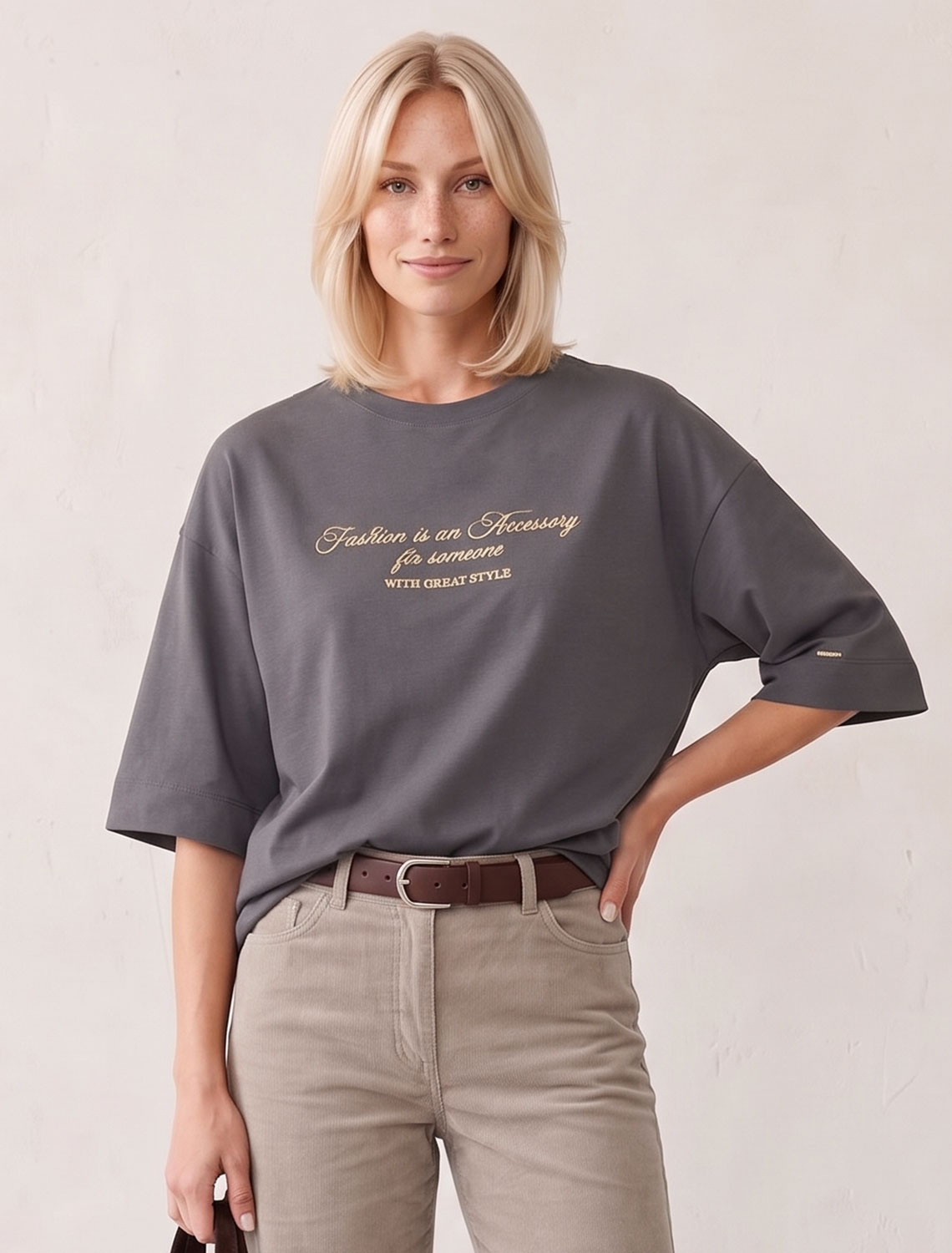 картинка Футболка женская серый_fashion магазин Одежда+ являющийся официальным дистрибьютором в России 