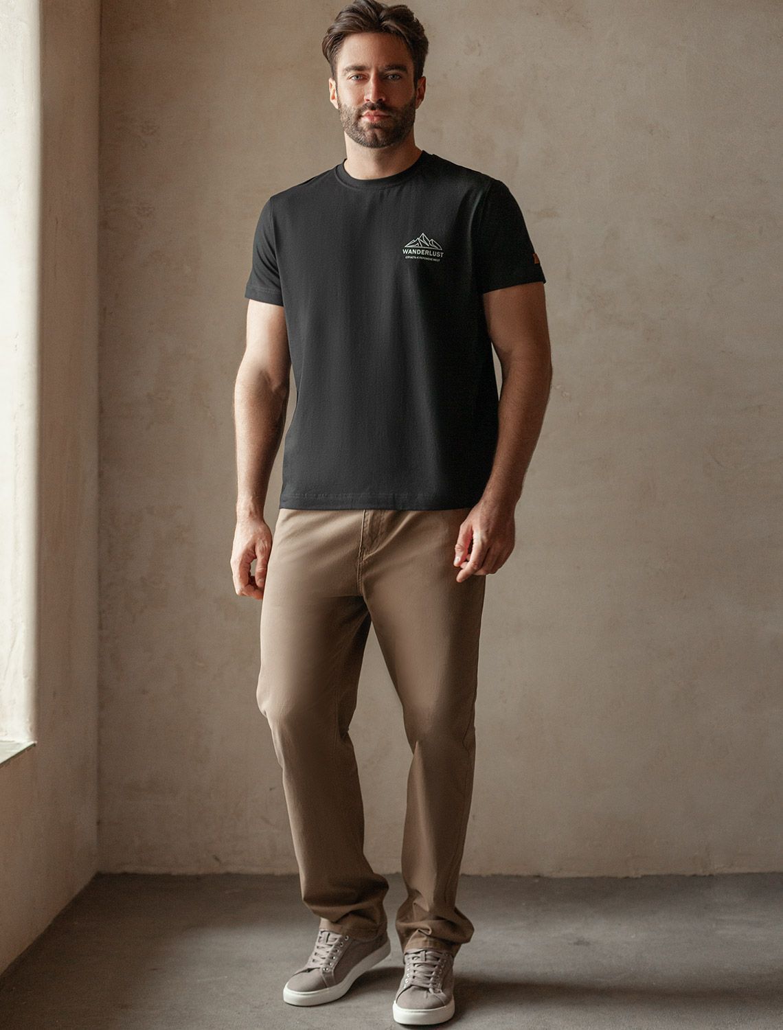 картинка Футболка мужская черный_wanderlust от магазина Одежда+