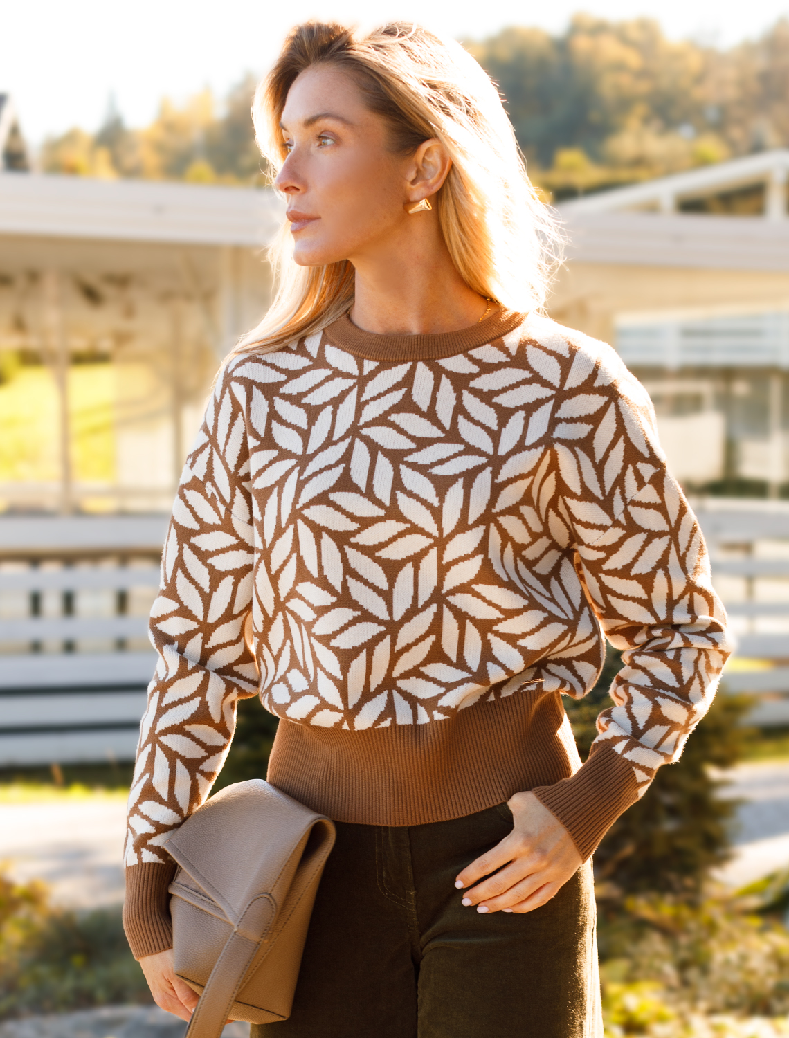 картинка Джемпер женский карамельный-бежевый от магазина Одежда+