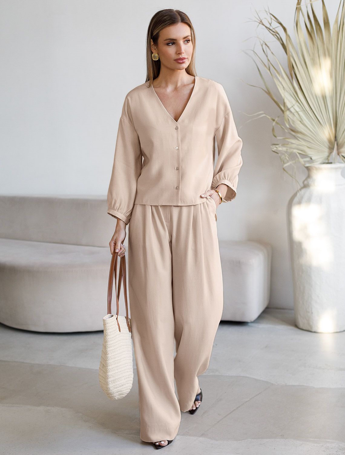 картинка Брюки женские овсяный от магазина Одежда+