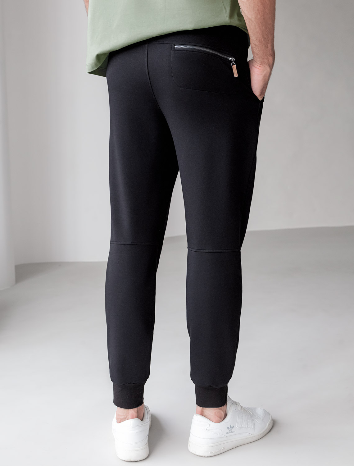 картинка Брюки мужские черный от магазина Одежда+