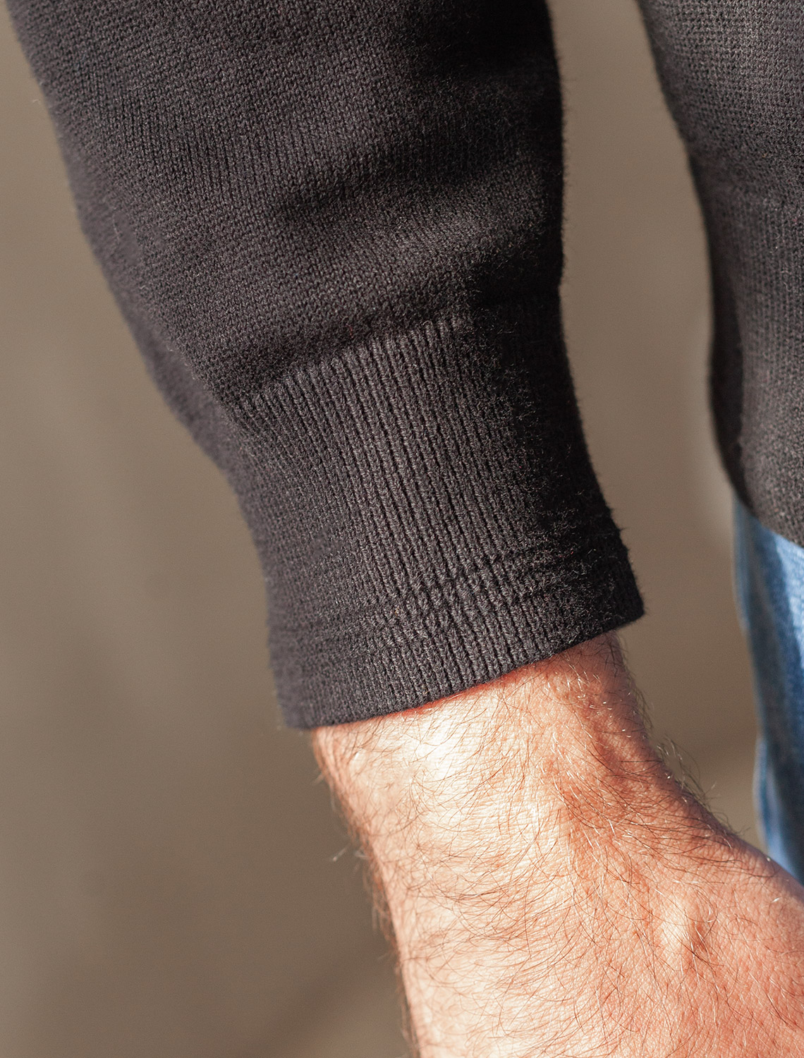 картинка Джемпер мужской черный от магазина Одежда+