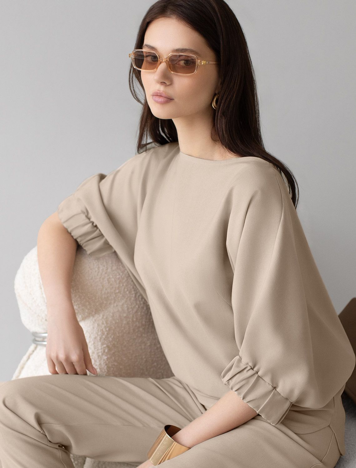 картинка Блузка женская светло-бежевый от магазина Одежда+