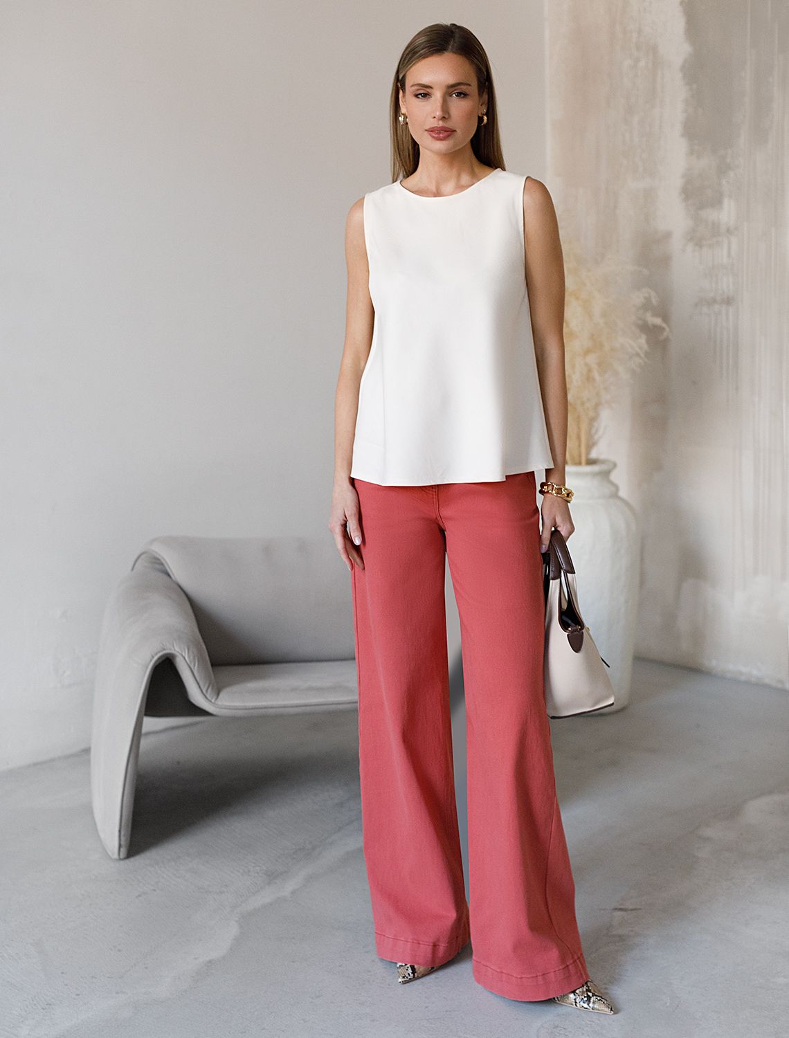 картинка Джинсы женские темно-коралловый от магазина Одежда+