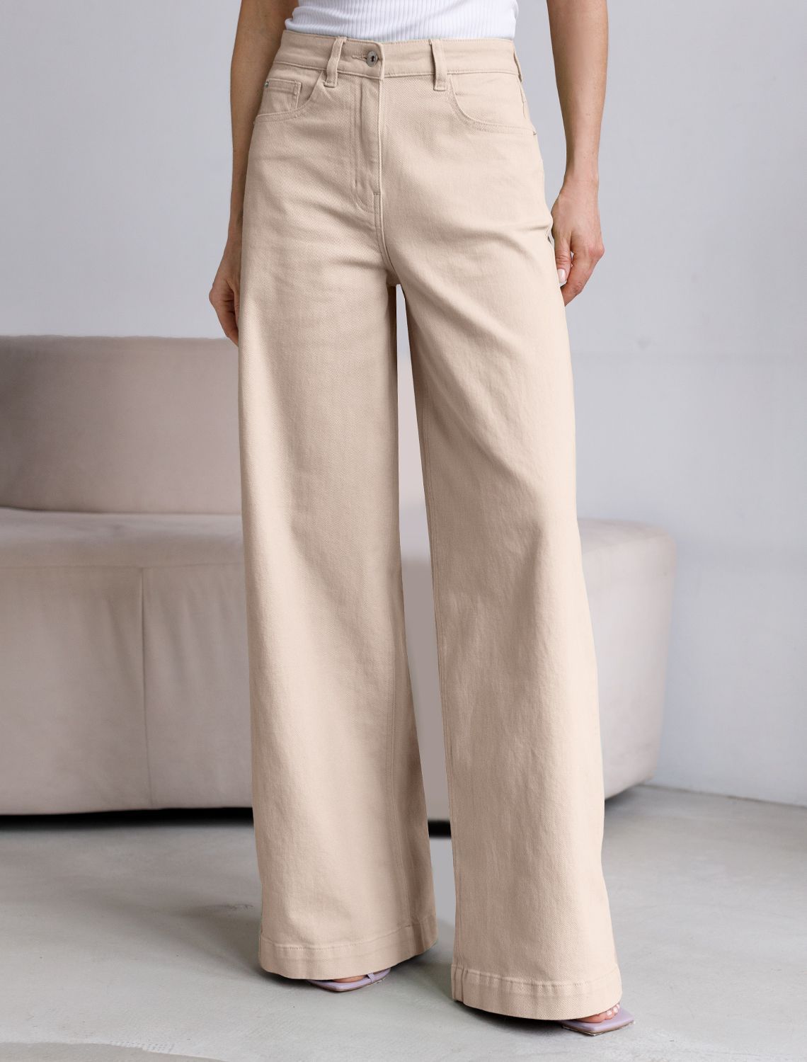 картинка Джинсы женские светло-бежевый магазин Одежда+ являющийся официальным дистрибьютором в России 