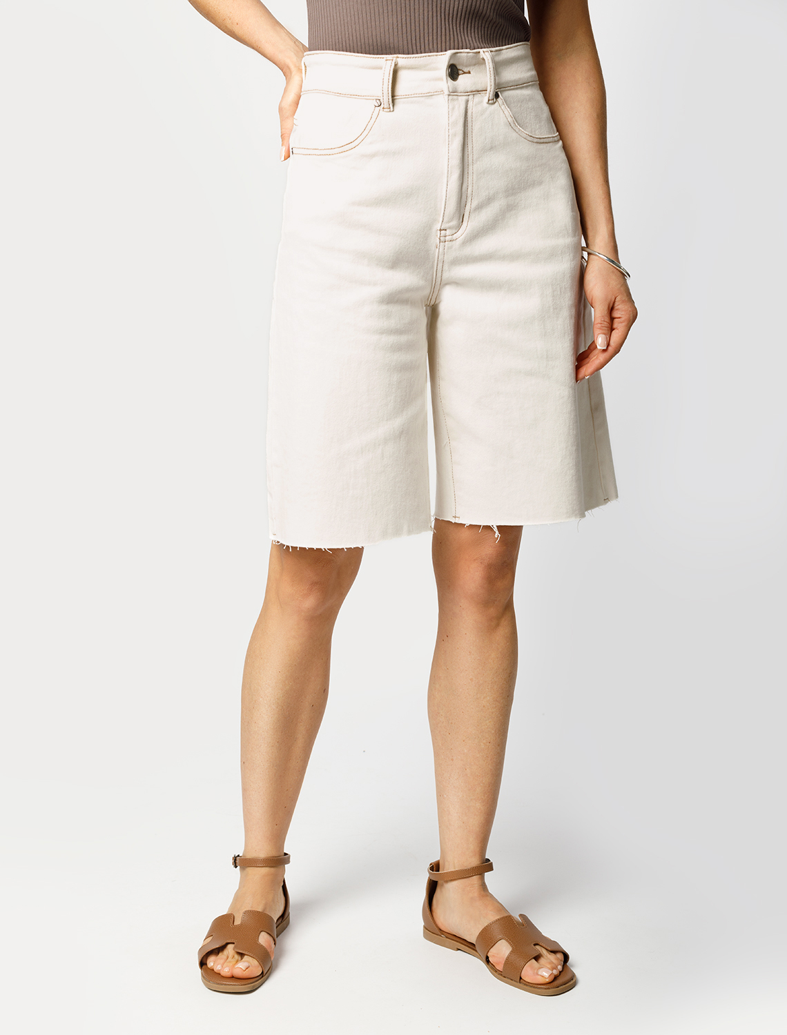 картинка Шорты женские белый от магазина Одежда+