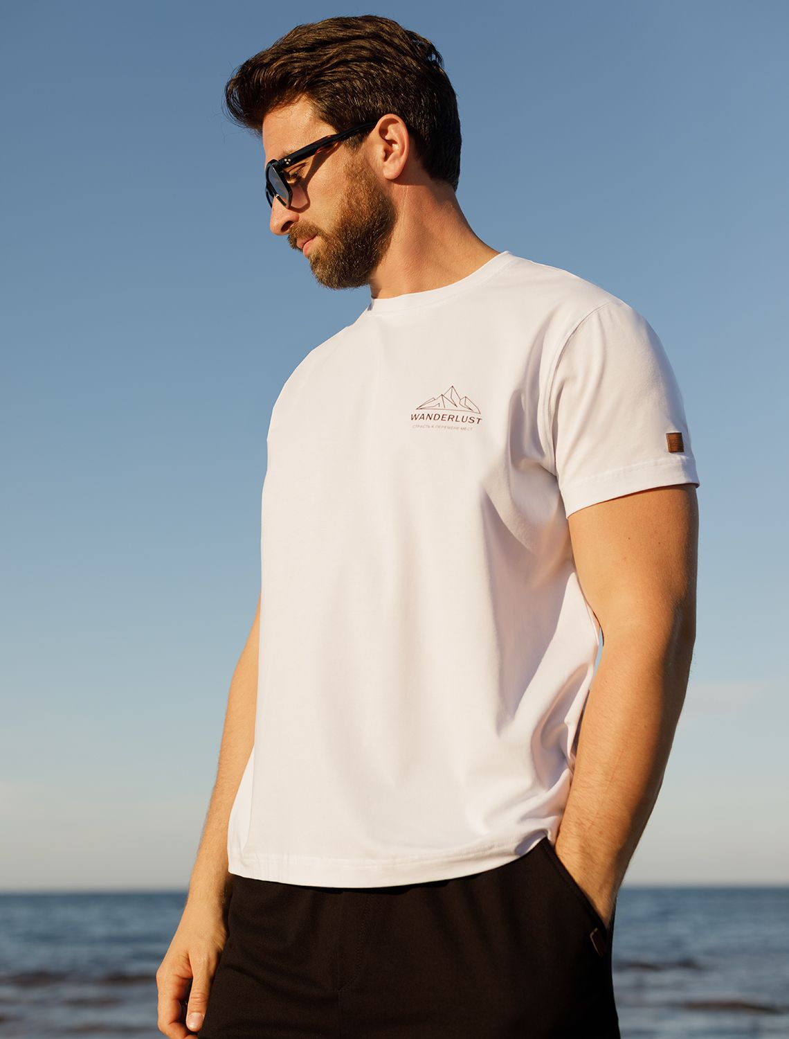 картинка Футболка мужская белый_wanderlust магазин Одежда+ являющийся официальным дистрибьютором в России 