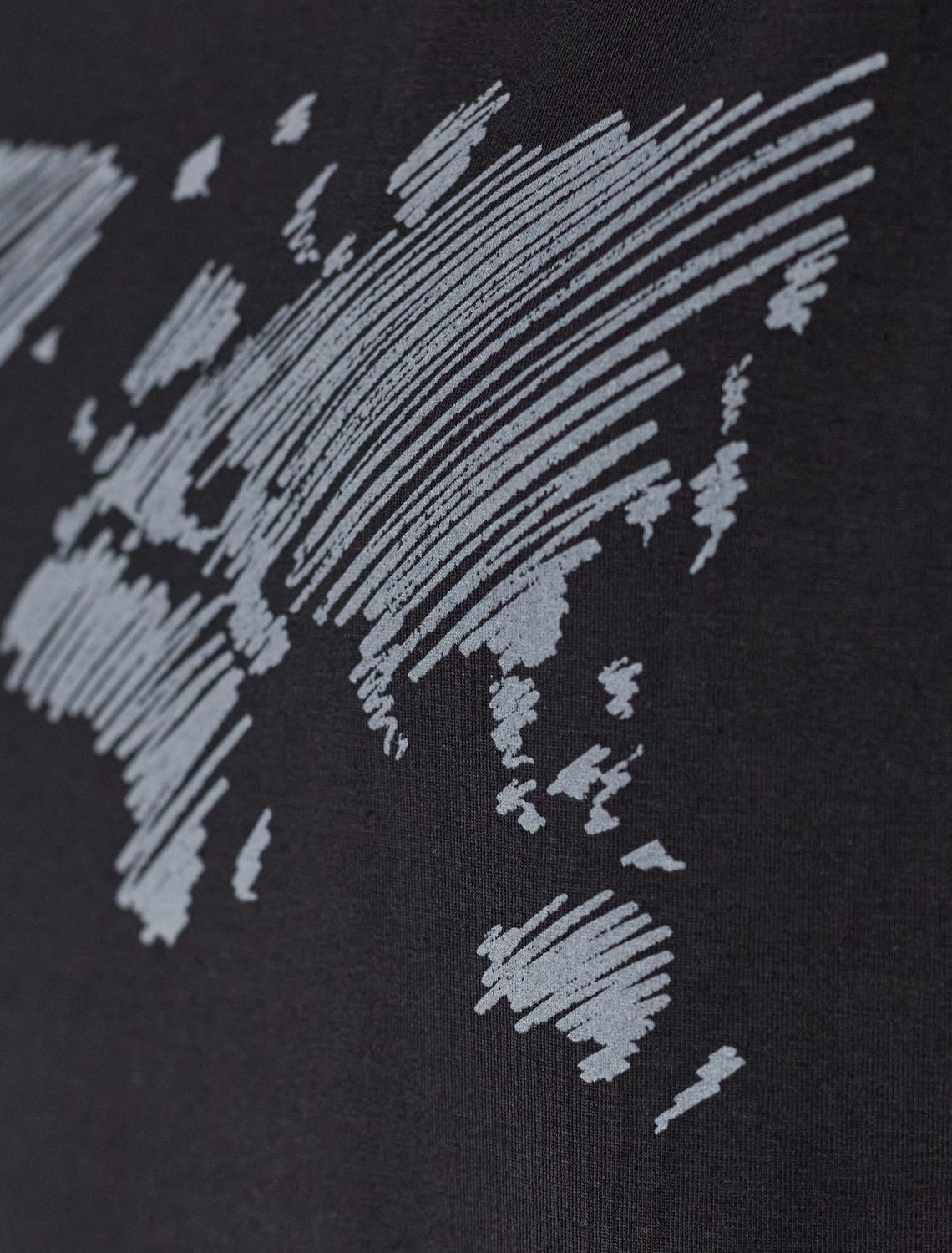 картинка Футболка мужская черный_карта магазин Одежда+ являющийся официальным дистрибьютором в России 