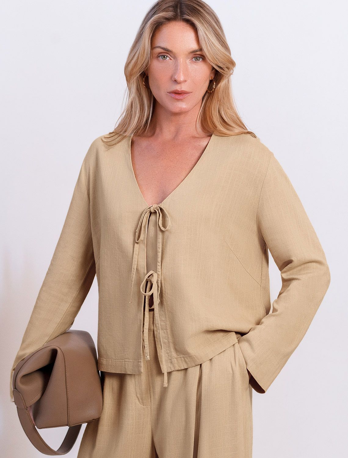 картинка Блузка женская бежевый магазин Одежда+ являющийся официальным дистрибьютором в России 