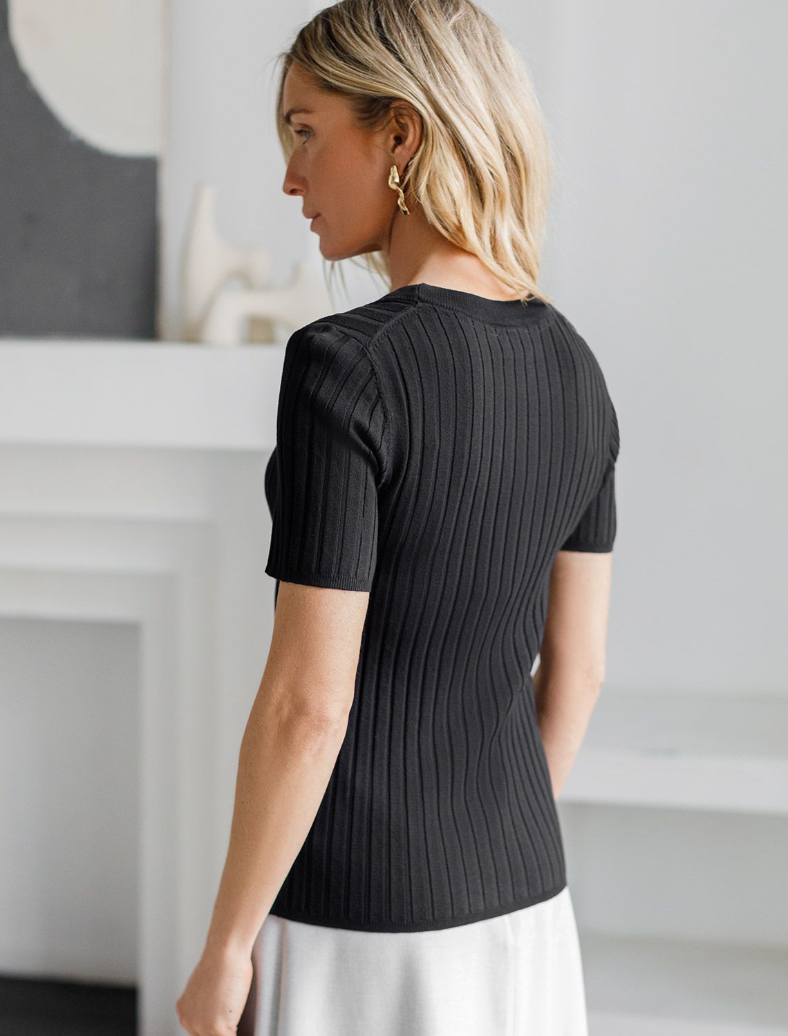 картинка Джемпер женский черный от магазина Одежда+