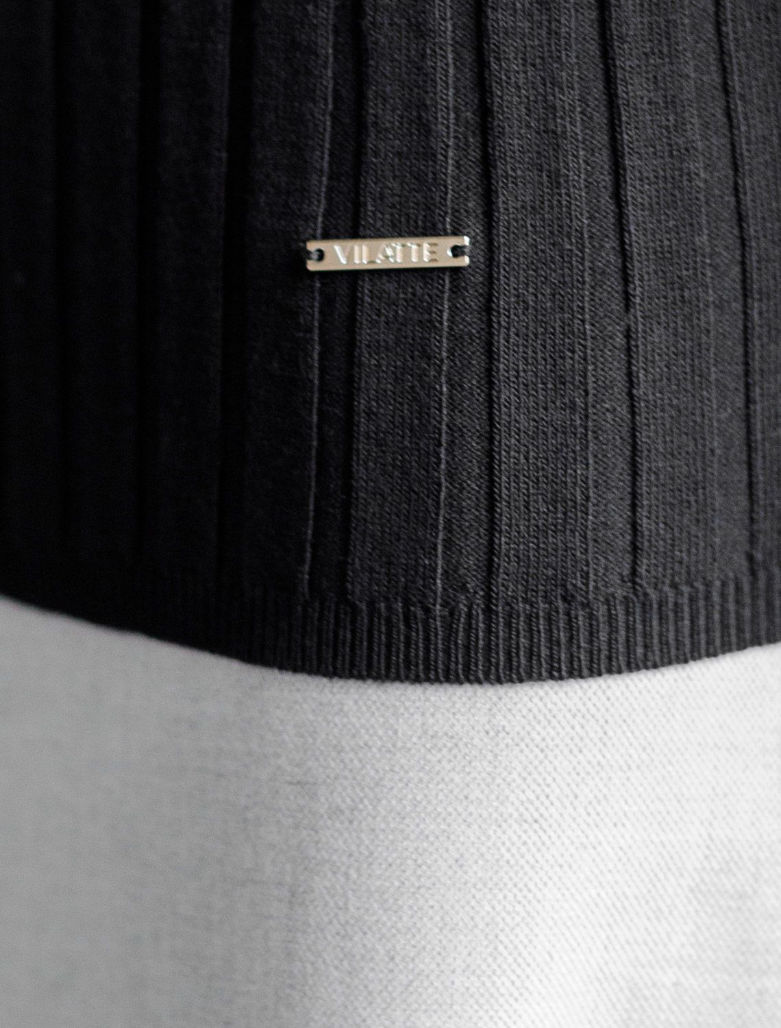 картинка Джемпер женский черный от магазина Одежда+