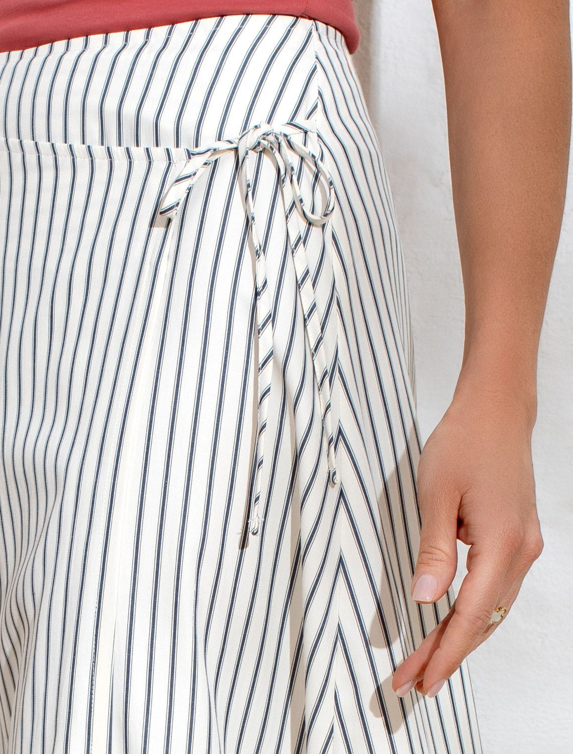 картинка Юбка женская молочный-синий от магазина Одежда+