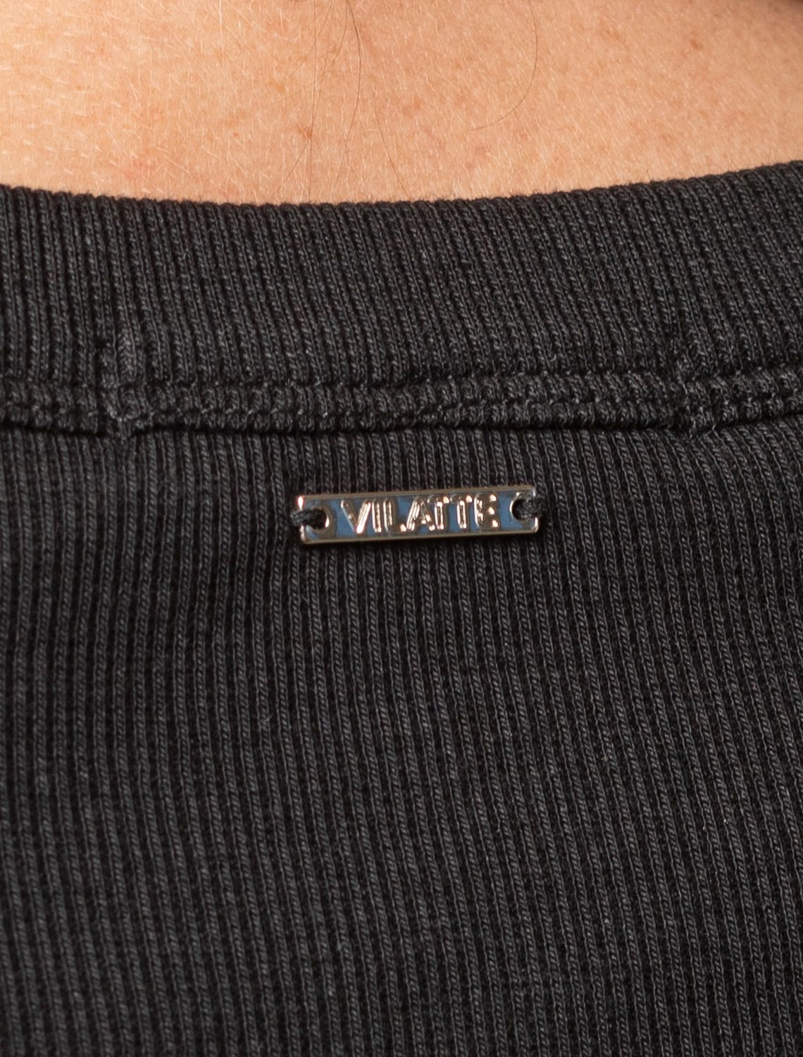 картинка Футболка женская черный от магазина Одежда+