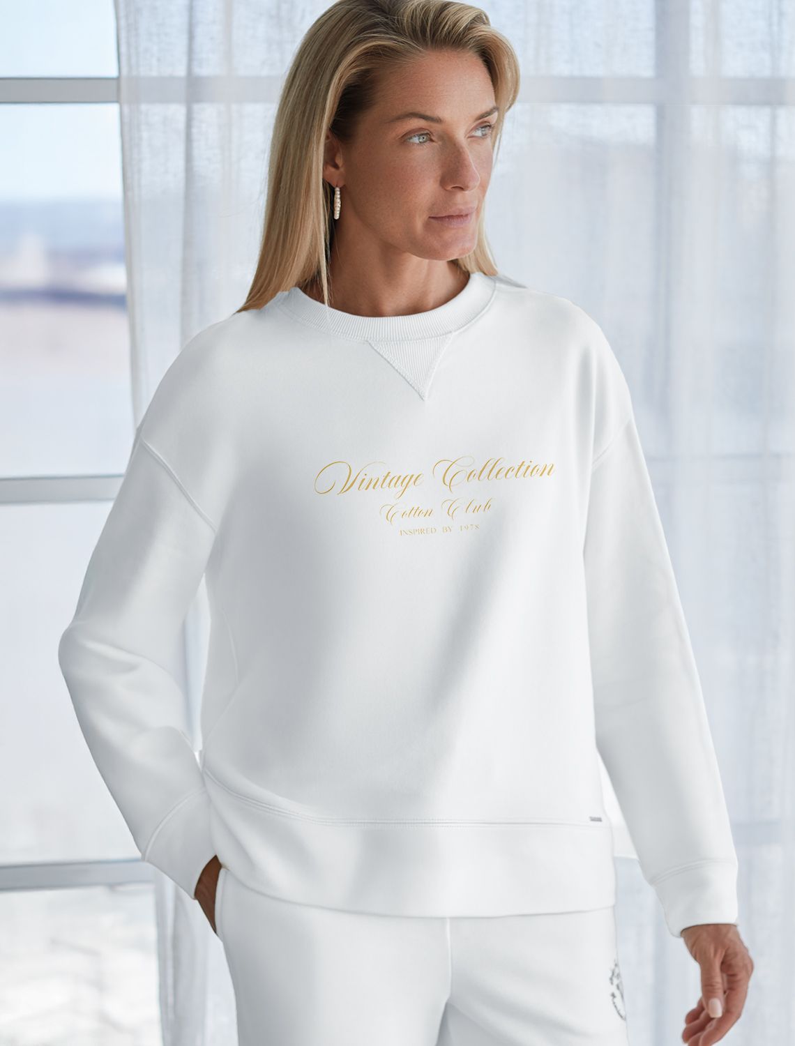 картинка Джемпер женский белый_cotton club магазин Одежда+ являющийся официальным дистрибьютором в России 