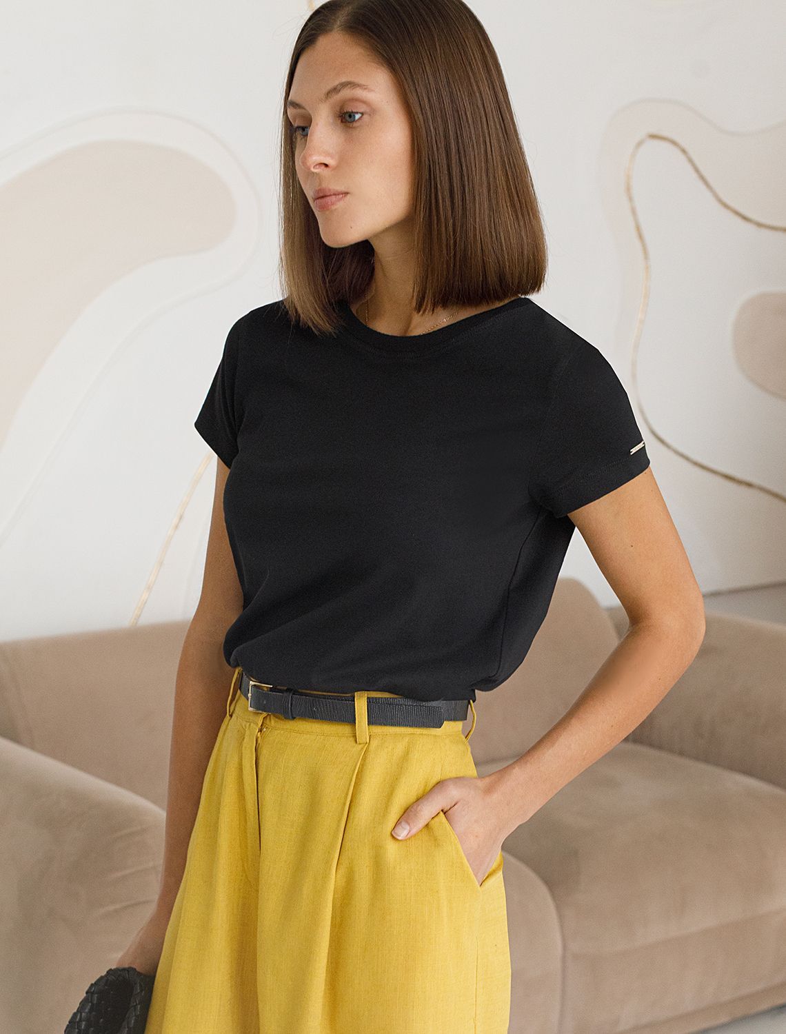 картинка Футболка женская черный магазин Одежда+ являющийся официальным дистрибьютором в России 