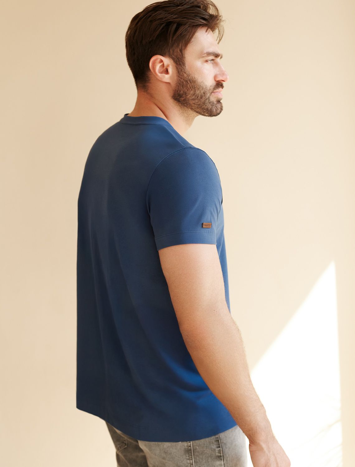 картинка Футболка мужская т.синий_adventure от магазина Одежда+