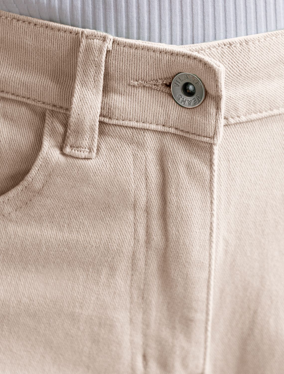 картинка Джинсы женские светло-бежевый от магазина Одежда+