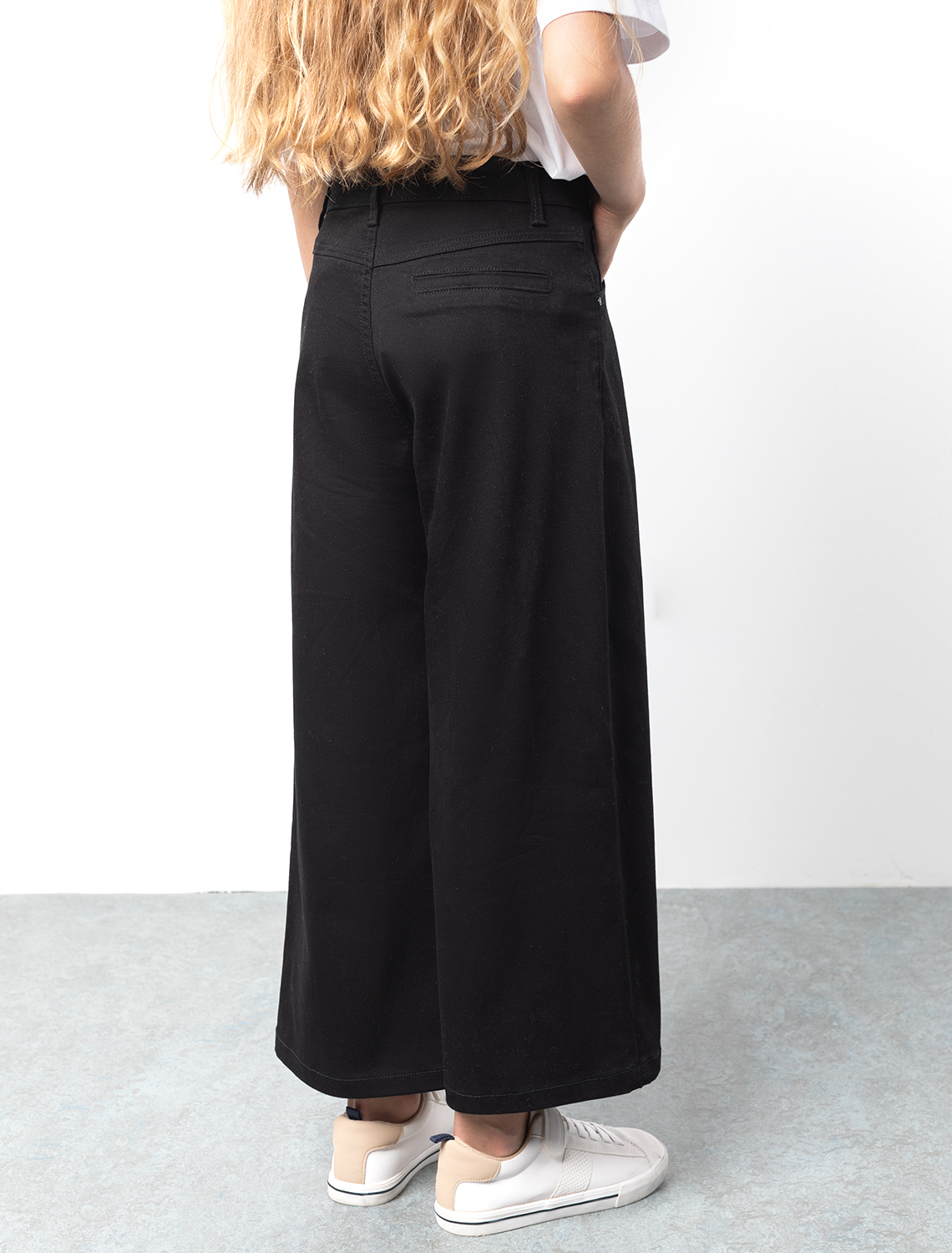 картинка Брюки для девочки черный от магазина Одежда+