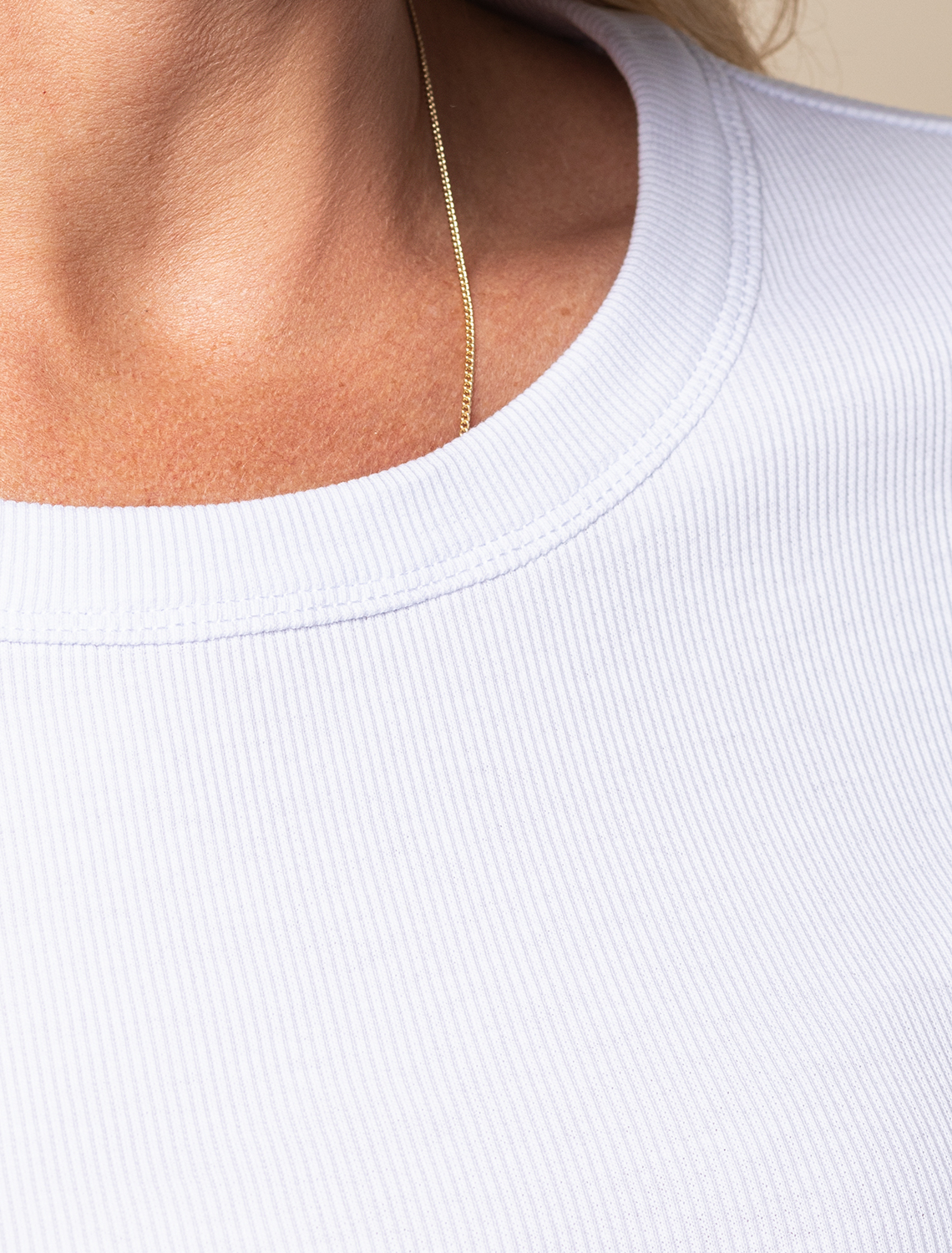 картинка Футболка женская белый от магазина Одежда+