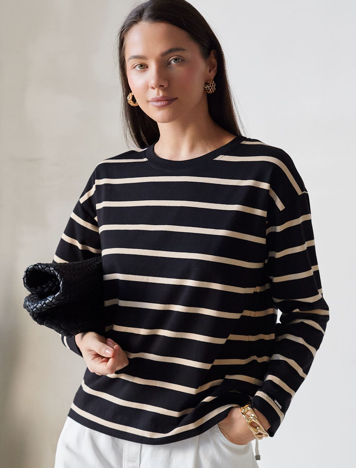 картинка Джемпер женский черный-бежевый магазин Одежда+ являющийся официальным дистрибьютором в России 