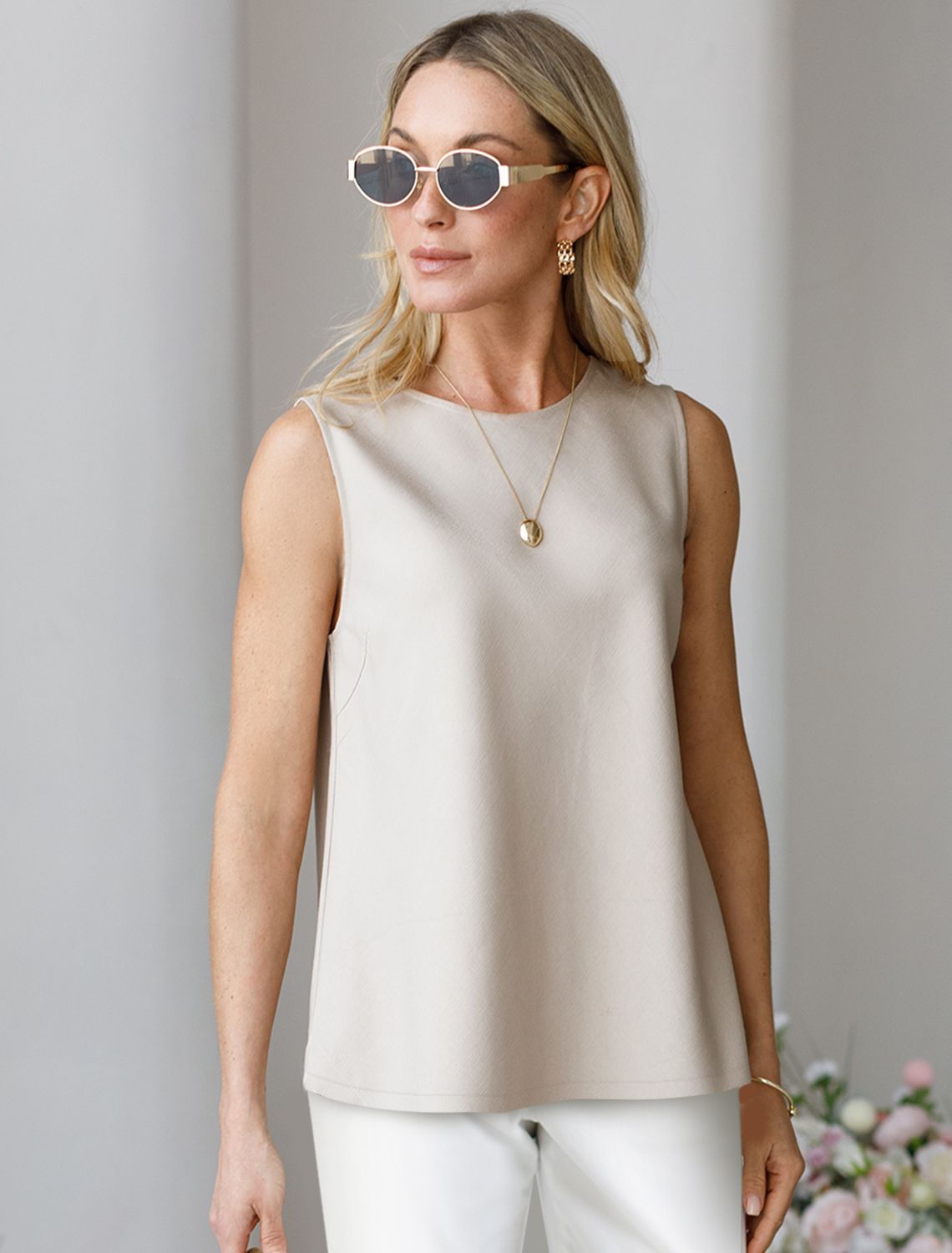 картинка Топ женский светло-бежевый от магазина Одежда+