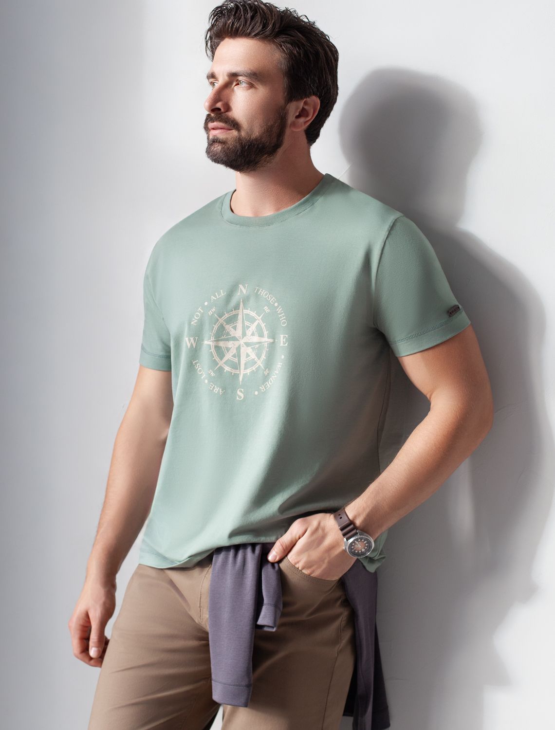 картинка Футболка мужская св.оливковый_wander магазин Одежда+ являющийся официальным дистрибьютором в России 