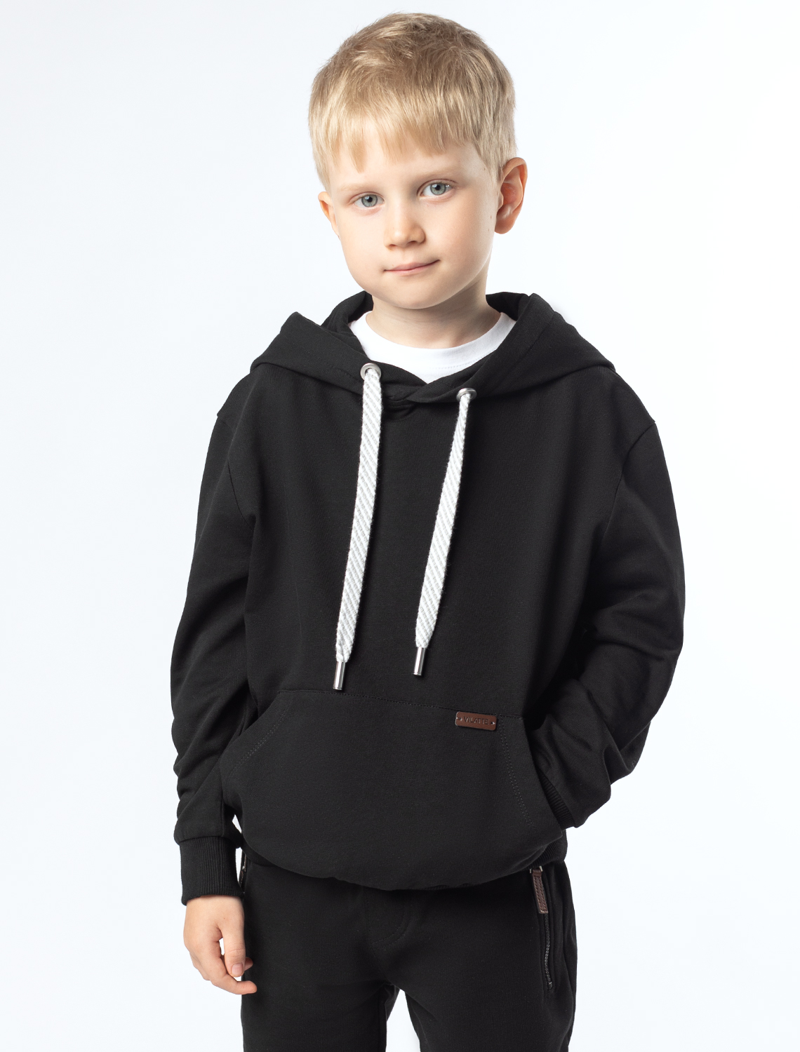 картинка Джемпер для мальчика черный от магазина Одежда+