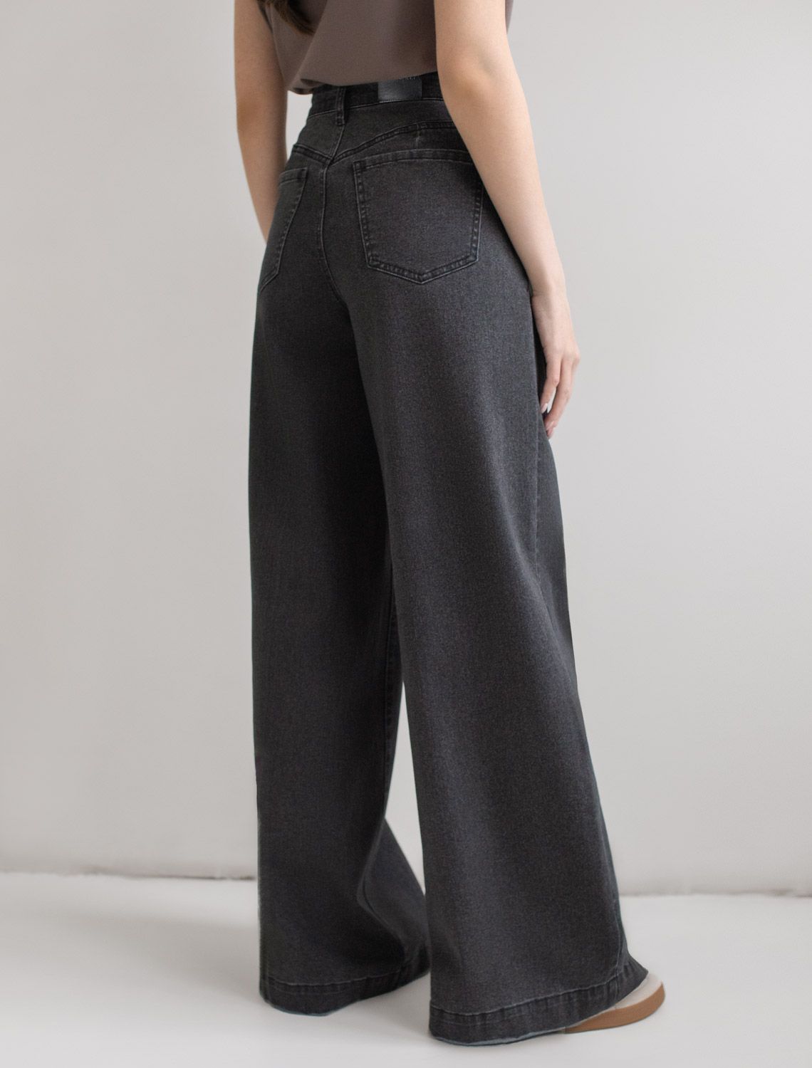 картинка Джинсы женские черный от магазина Одежда+