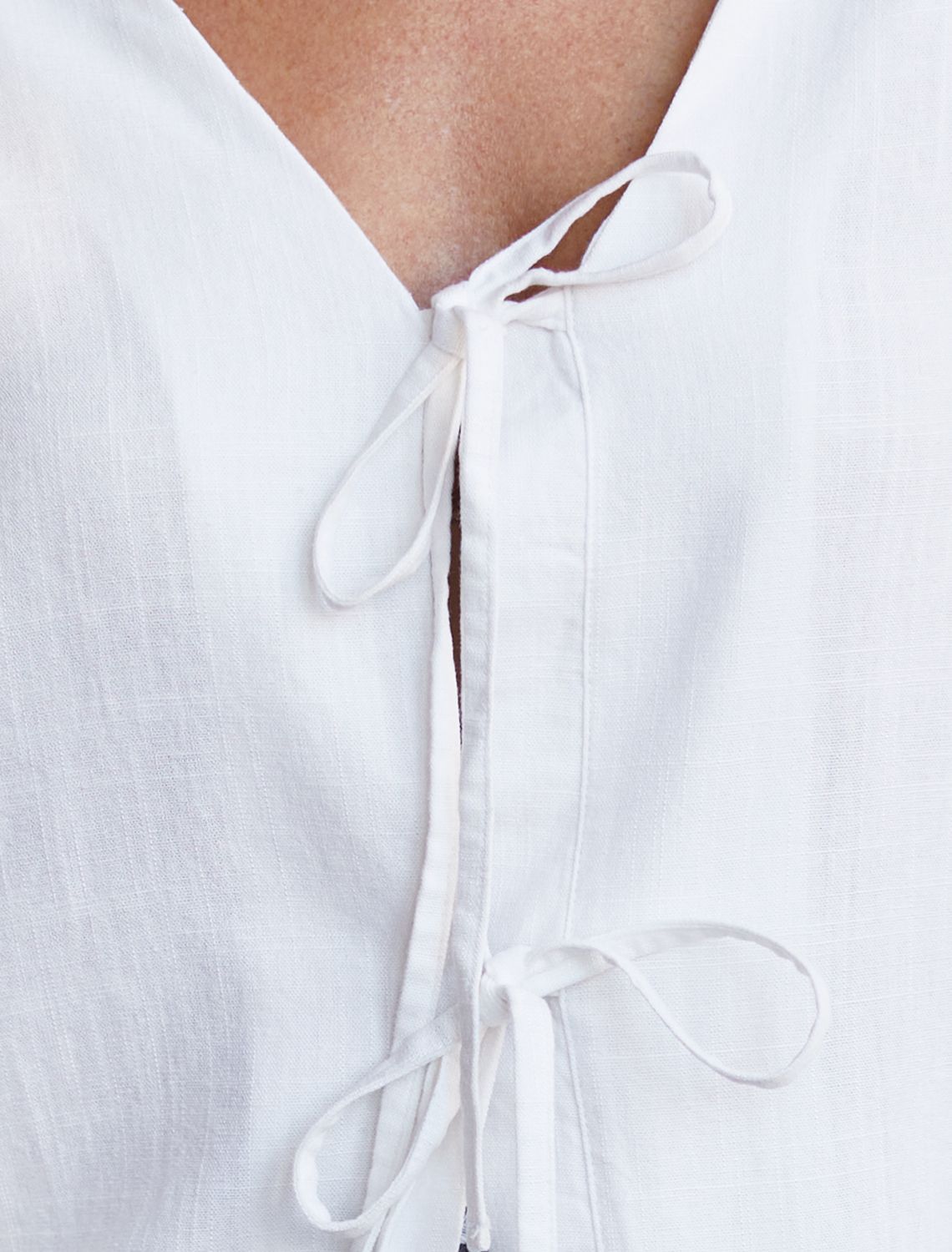 картинка Блузка женская белый магазин Одежда+ являющийся официальным дистрибьютором в России 