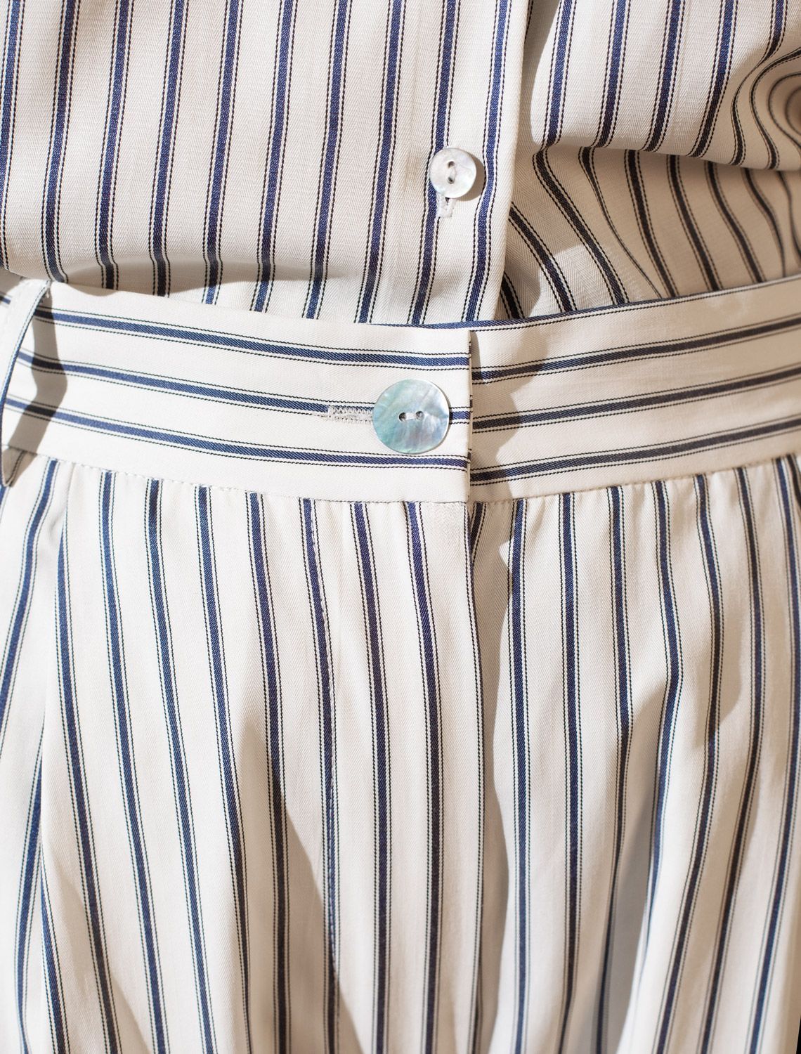 картинка Брюки женские молочный-синий магазин Одежда+ являющийся официальным дистрибьютором в России 