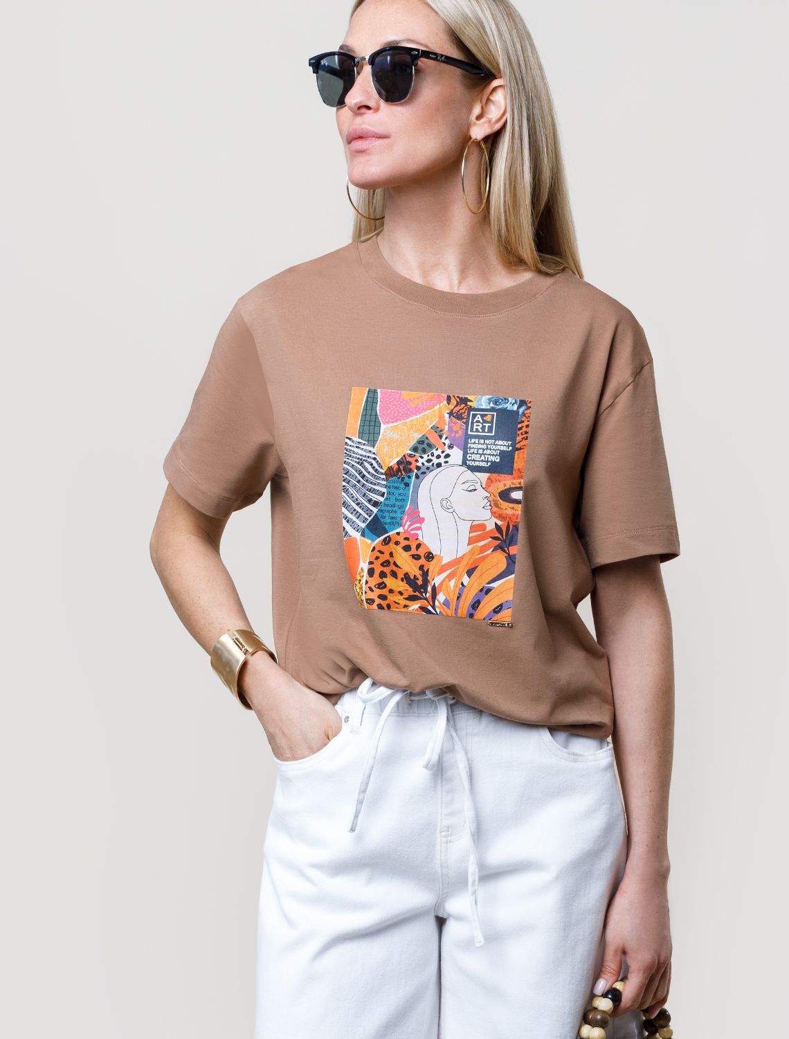 картинка Футболка женская карамель_art poster от магазина Одежда+