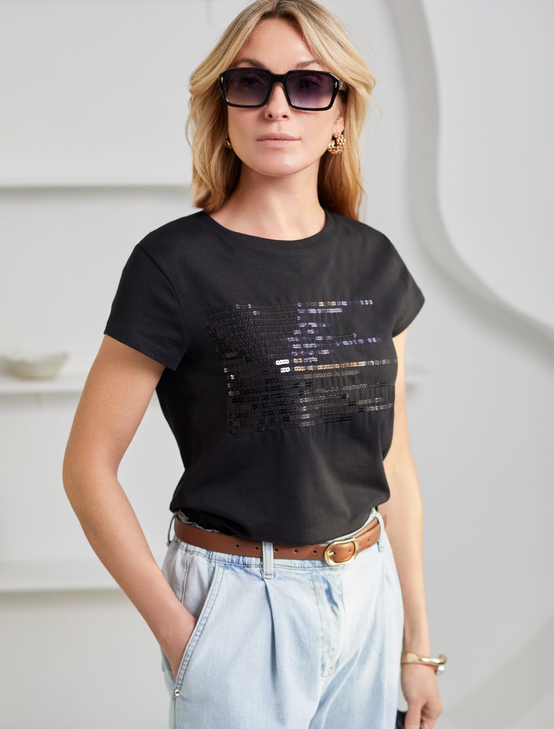 картинка Футболка женская черный_shiny stripes от магазина Одежда+