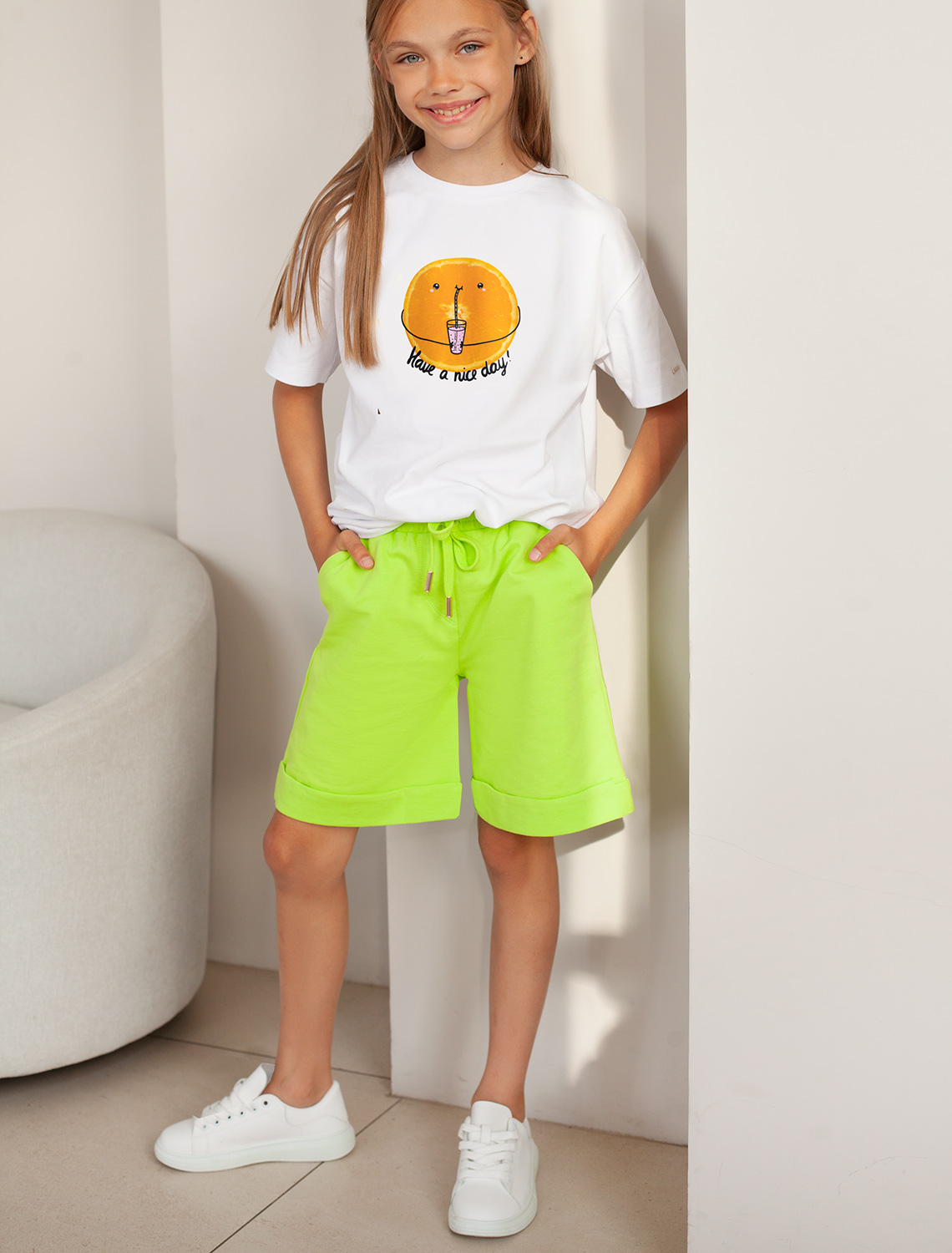 картинка Шорты трик для девочки неон магазин Одежда+ являющийся официальным дистрибьютором в России 