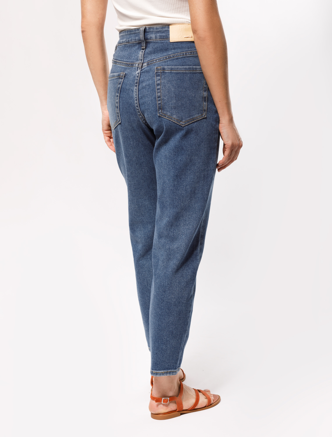 картинка Джинсы женские голубой от магазина Одежда+