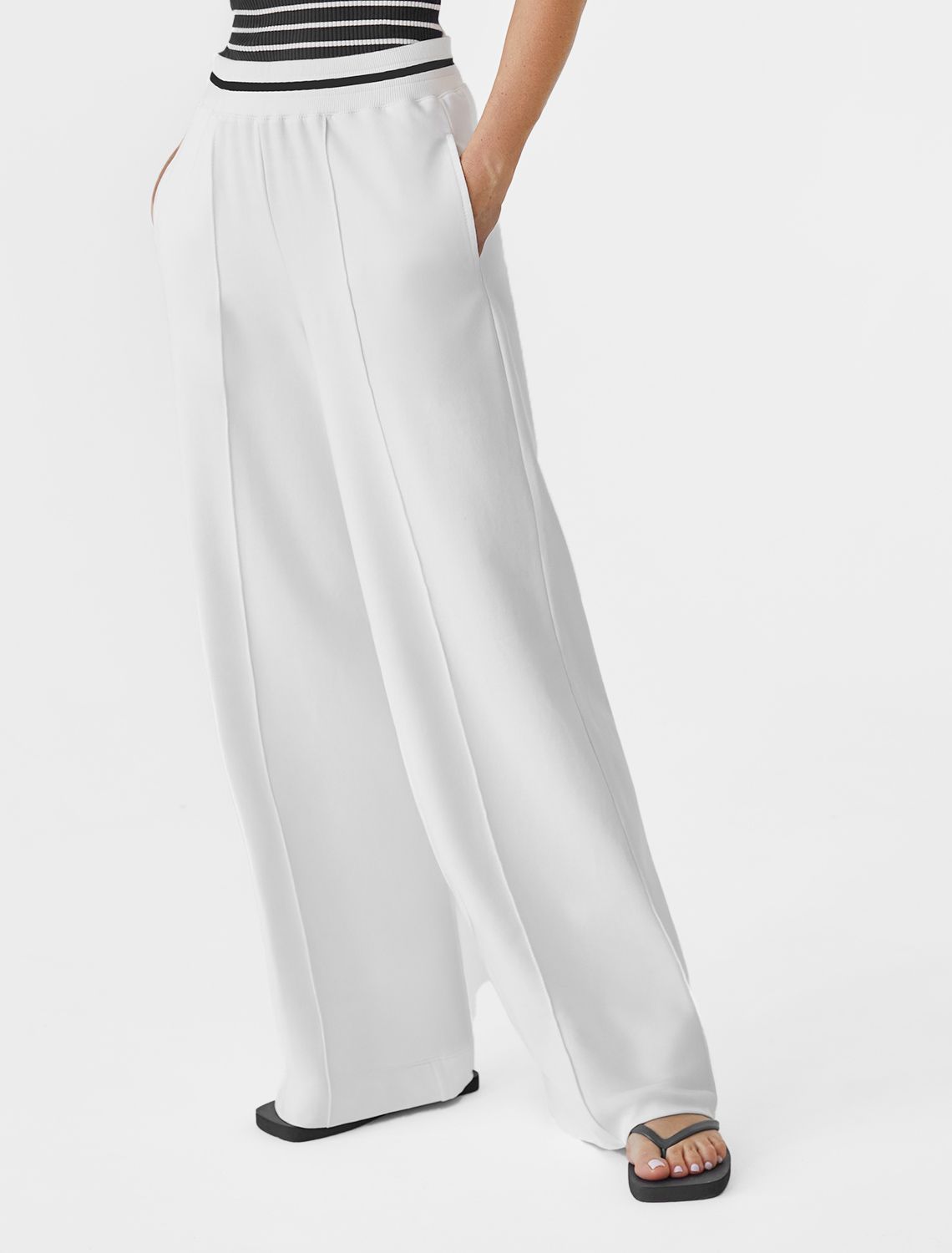 картинка Брюки женские белый от магазина Одежда+