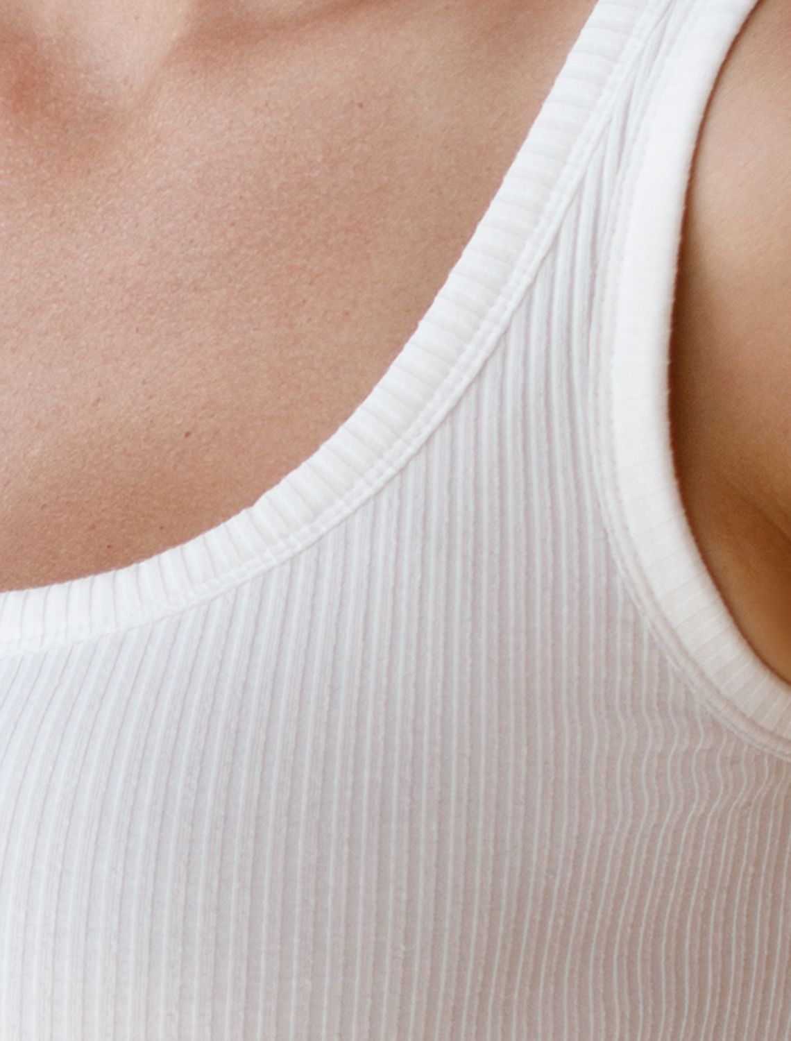 картинка Топ женский белый магазин Одежда+ являющийся официальным дистрибьютором в России 