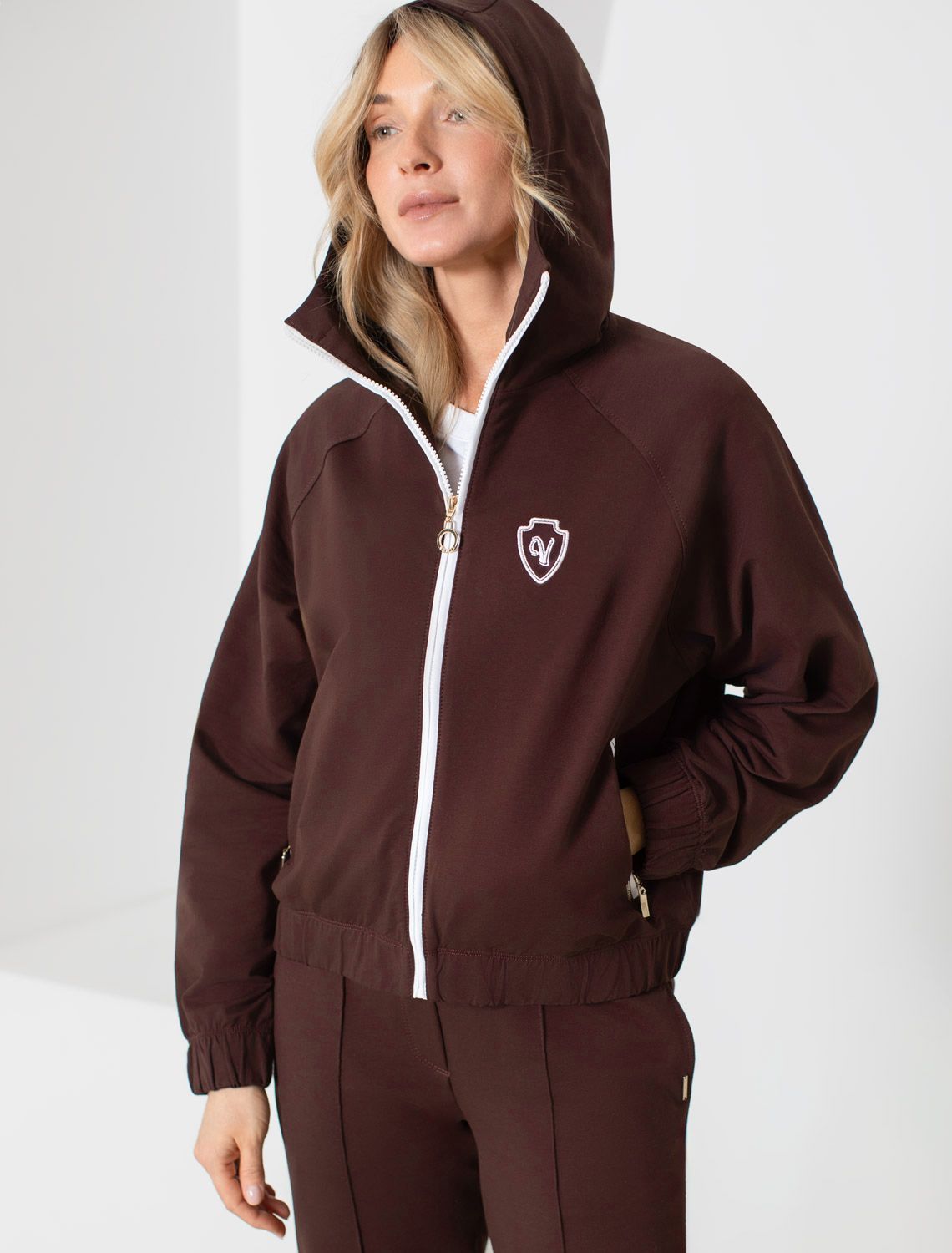 картинка Джемпер женский коричневый магазин Одежда+ являющийся официальным дистрибьютором в России 