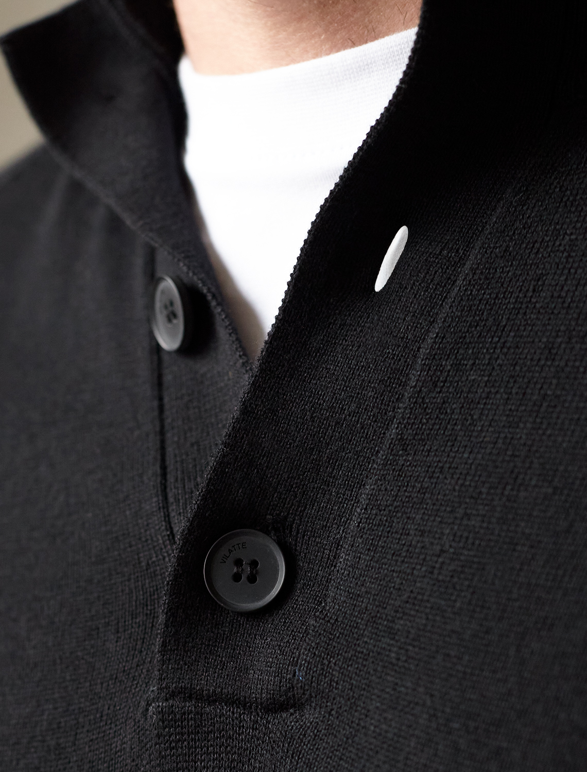 картинка Джемпер мужской черный магазин Одежда+ являющийся официальным дистрибьютором в России 