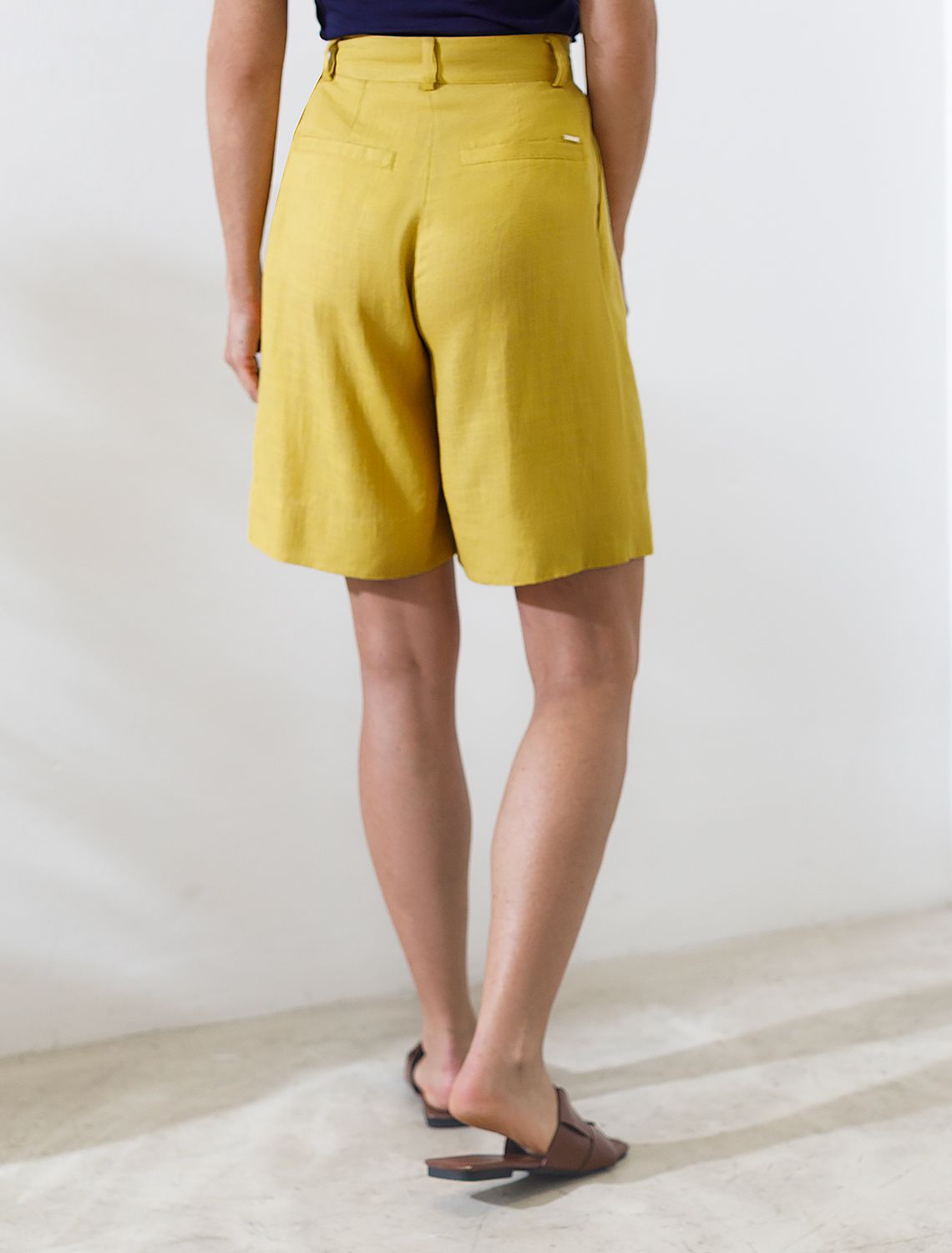 картинка Шорты женские горчичный магазин Одежда+ являющийся официальным дистрибьютором в России 