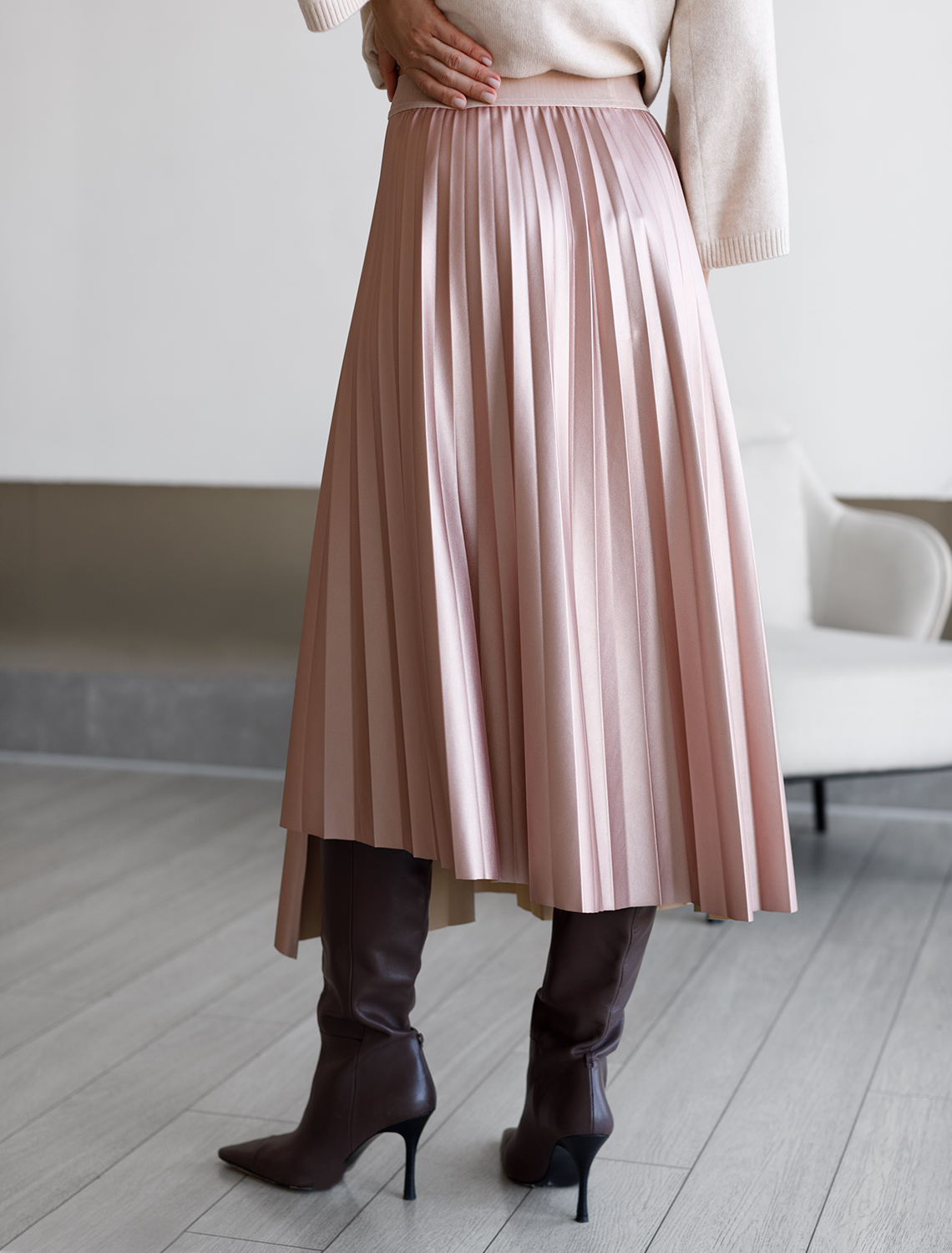 картинка Юбка женская пудровый металлик от магазина Одежда+