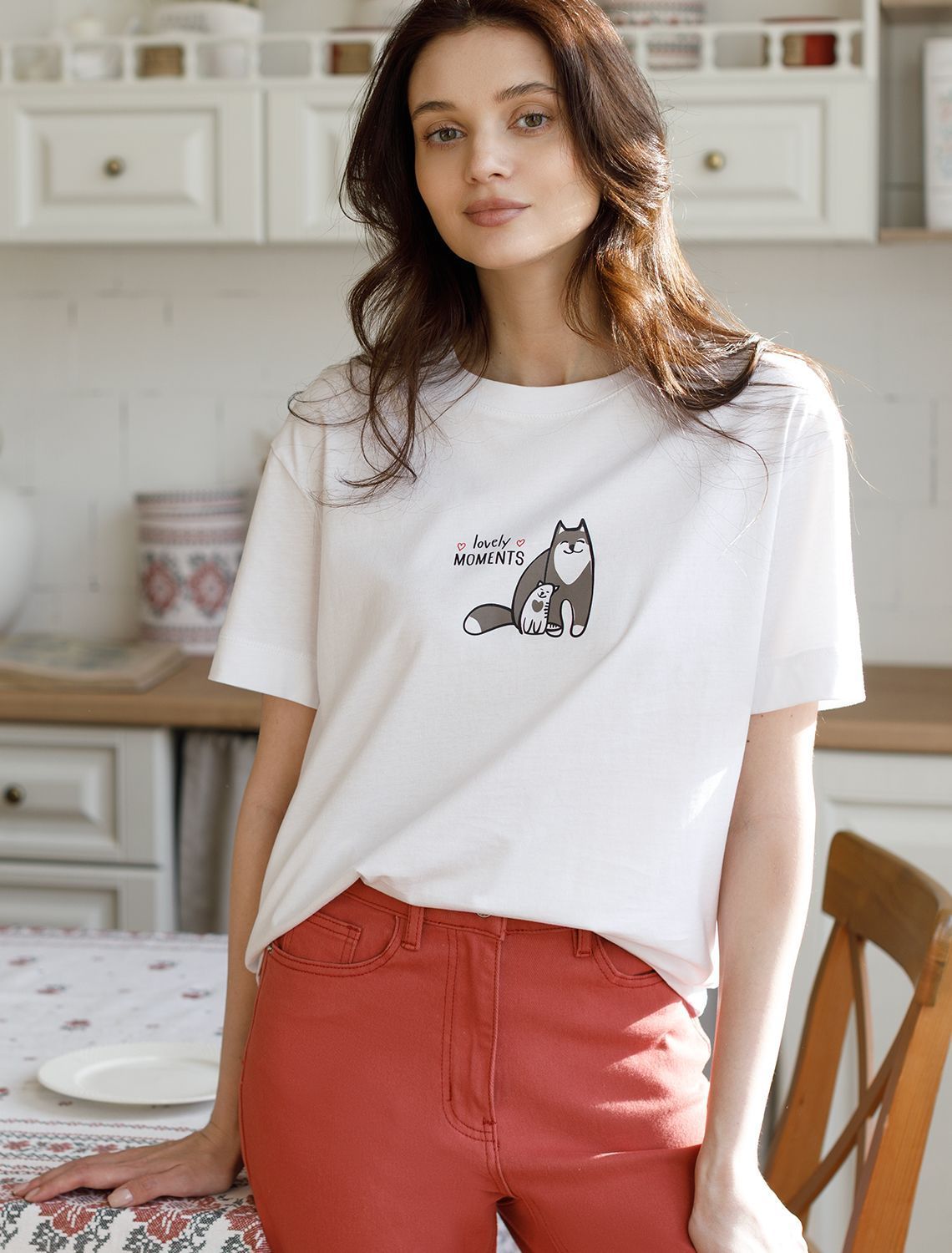 картинка Футболка женская белый_коты магазин Одежда+ являющийся официальным дистрибьютором в России 