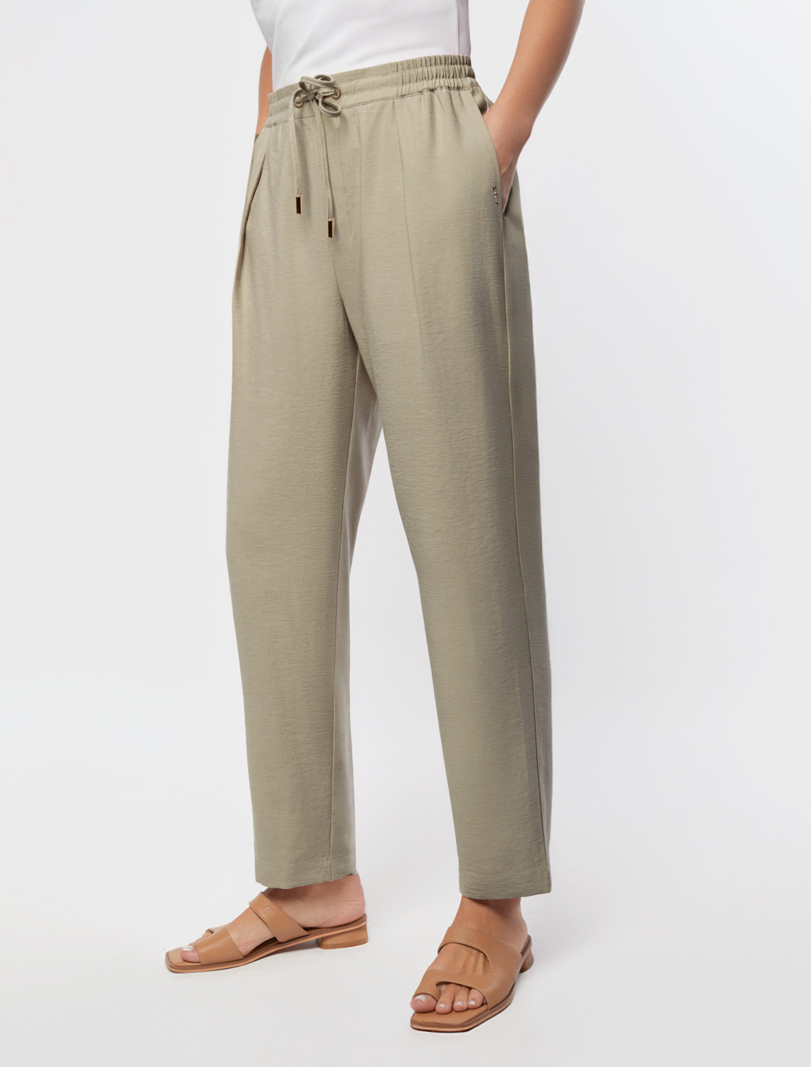 картинка Брюки женские св.оливковый магазин Одежда+ являющийся официальным дистрибьютором в России 