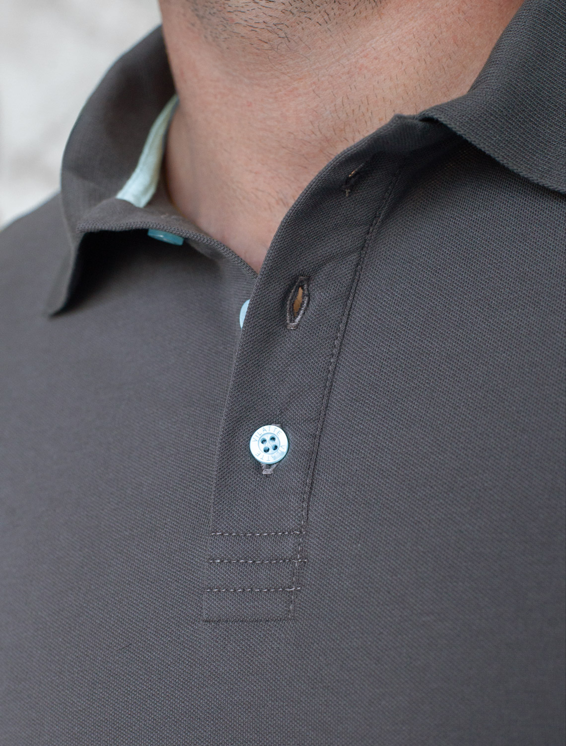 картинка Футболка мужская т.серый однотонный магазин Одежда+ являющийся официальным дистрибьютором в России 