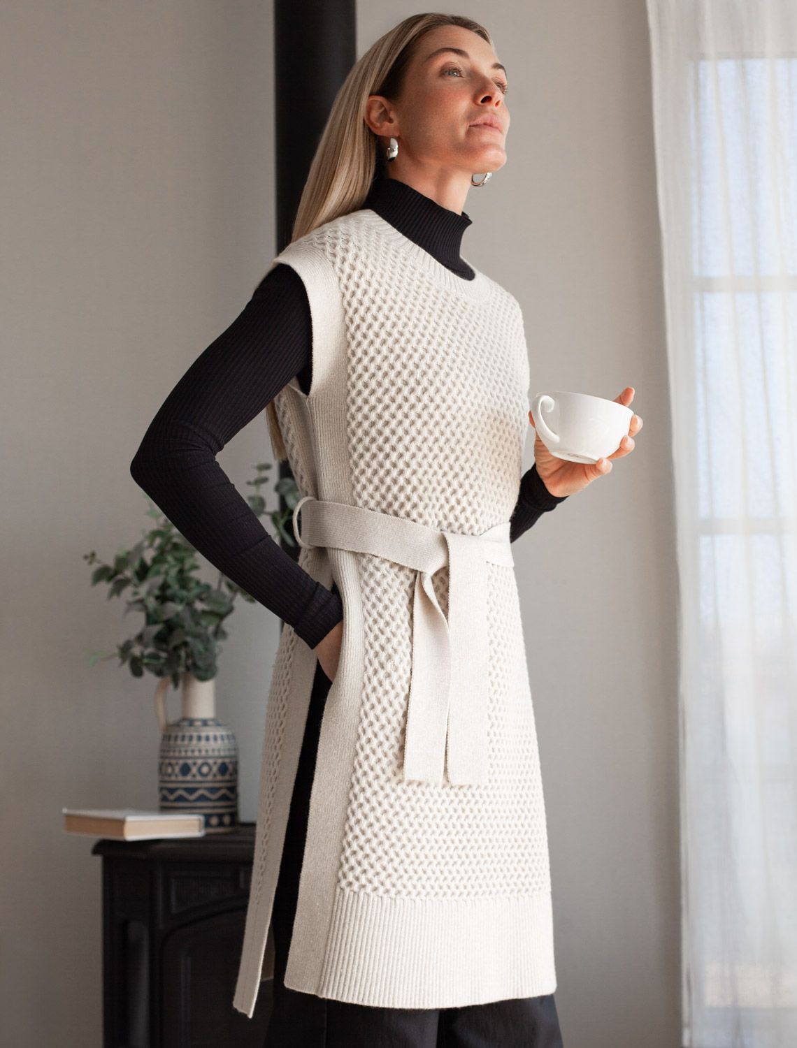 картинка Жилет женский овсяный меланж магазин Одежда+ являющийся официальным дистрибьютором в России 