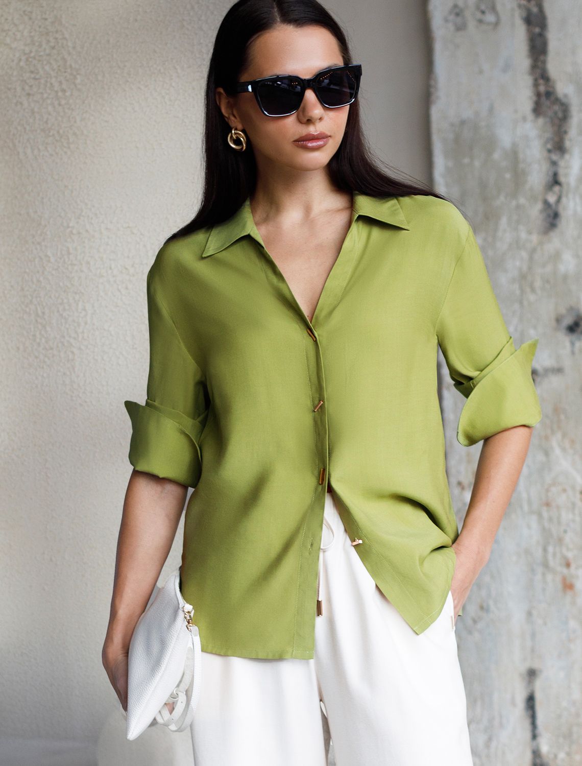 картинка Блузка женская светло-оливковый магазин Одежда+ являющийся официальным дистрибьютором в России 