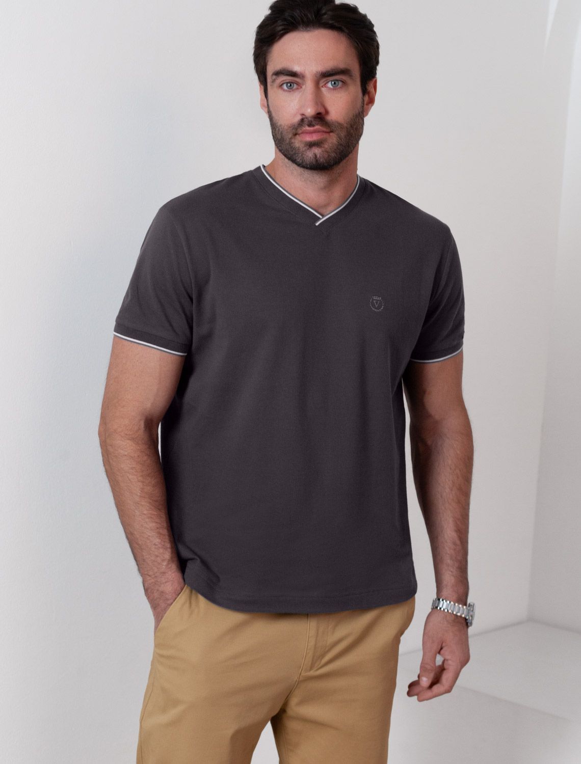 картинка Футболка мужская т.серый магазин Одежда+ являющийся официальным дистрибьютором в России 